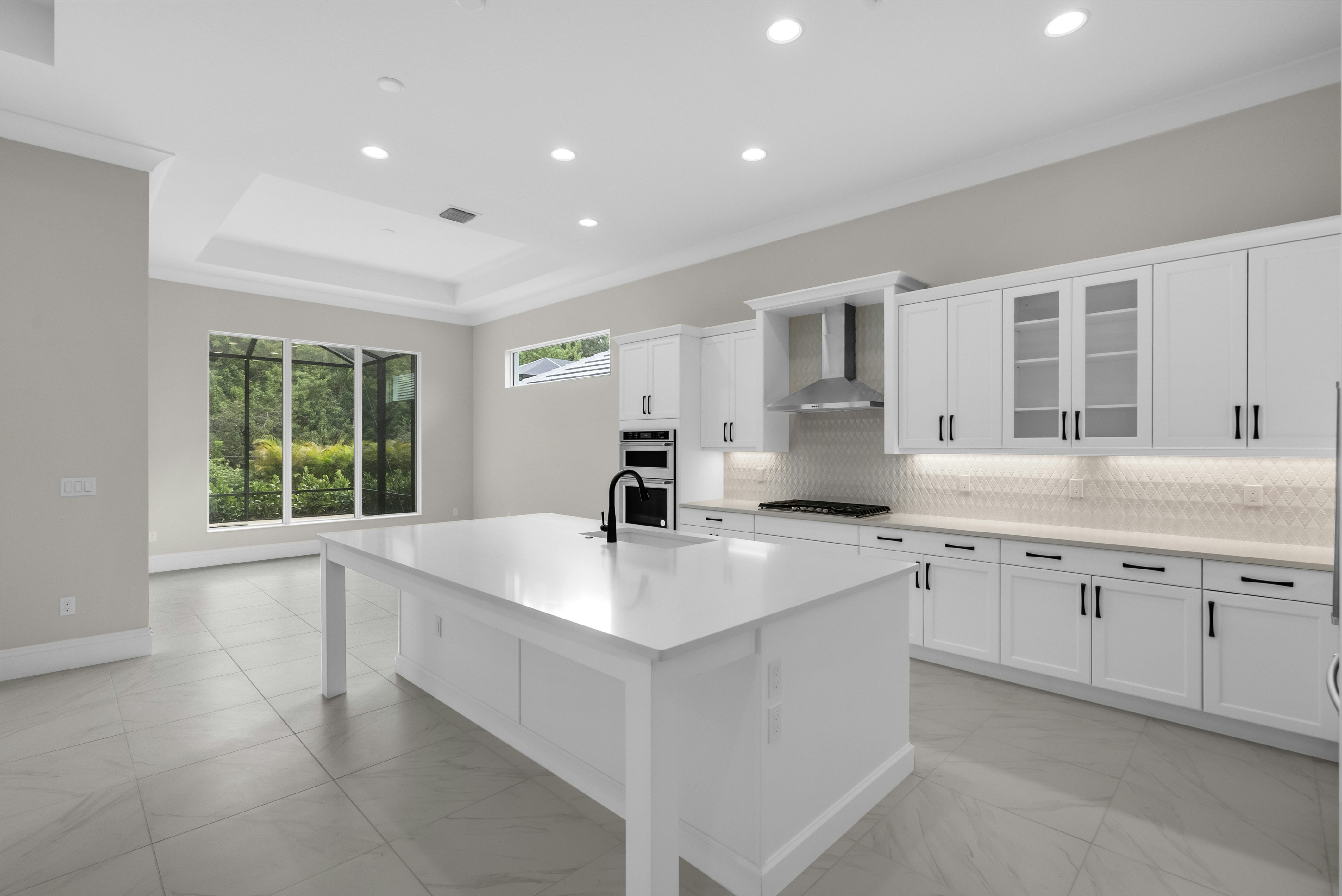 Kitchen | 4237 Lucaya Pointe Way