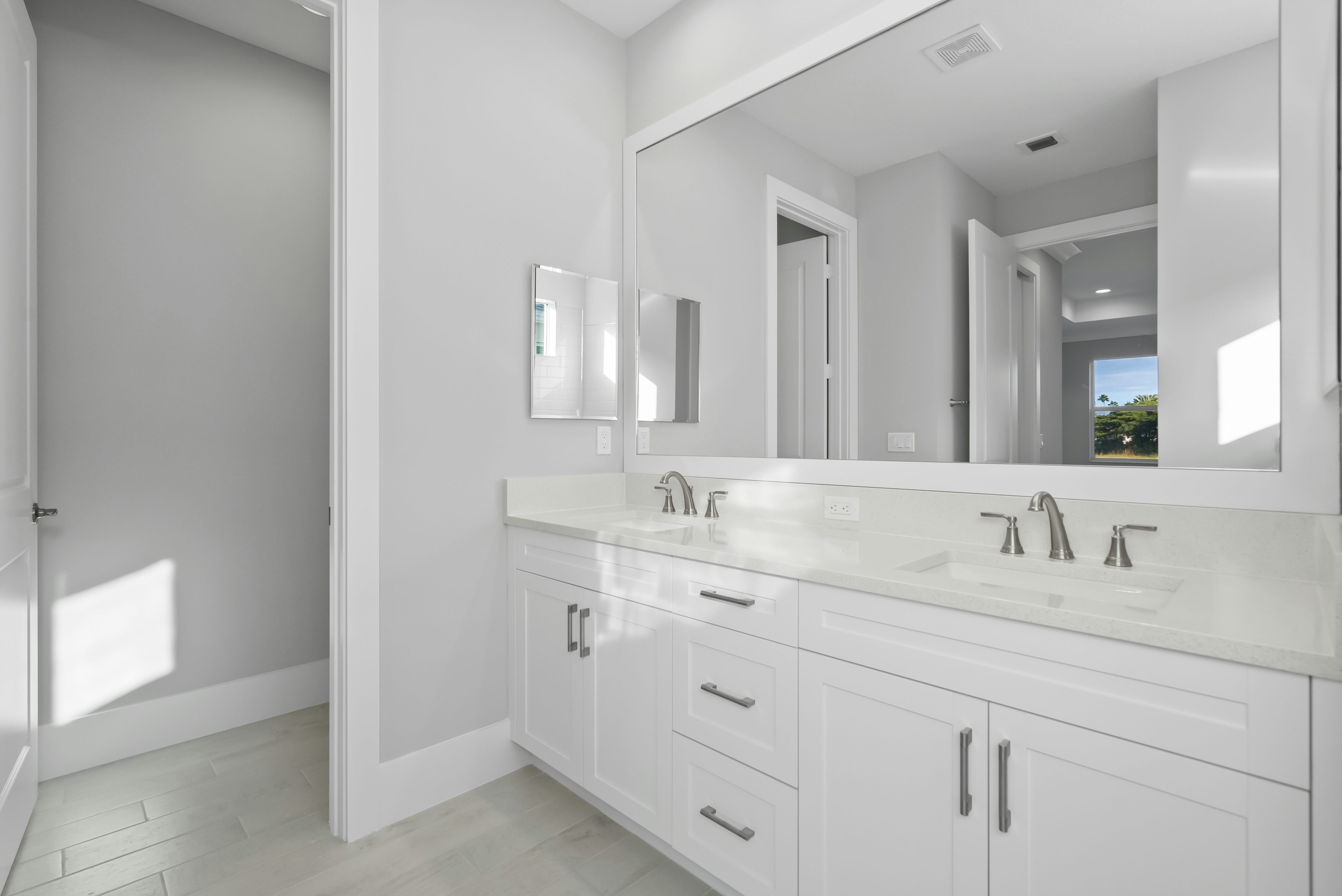 Master Bath | 2184 Falls Manor
