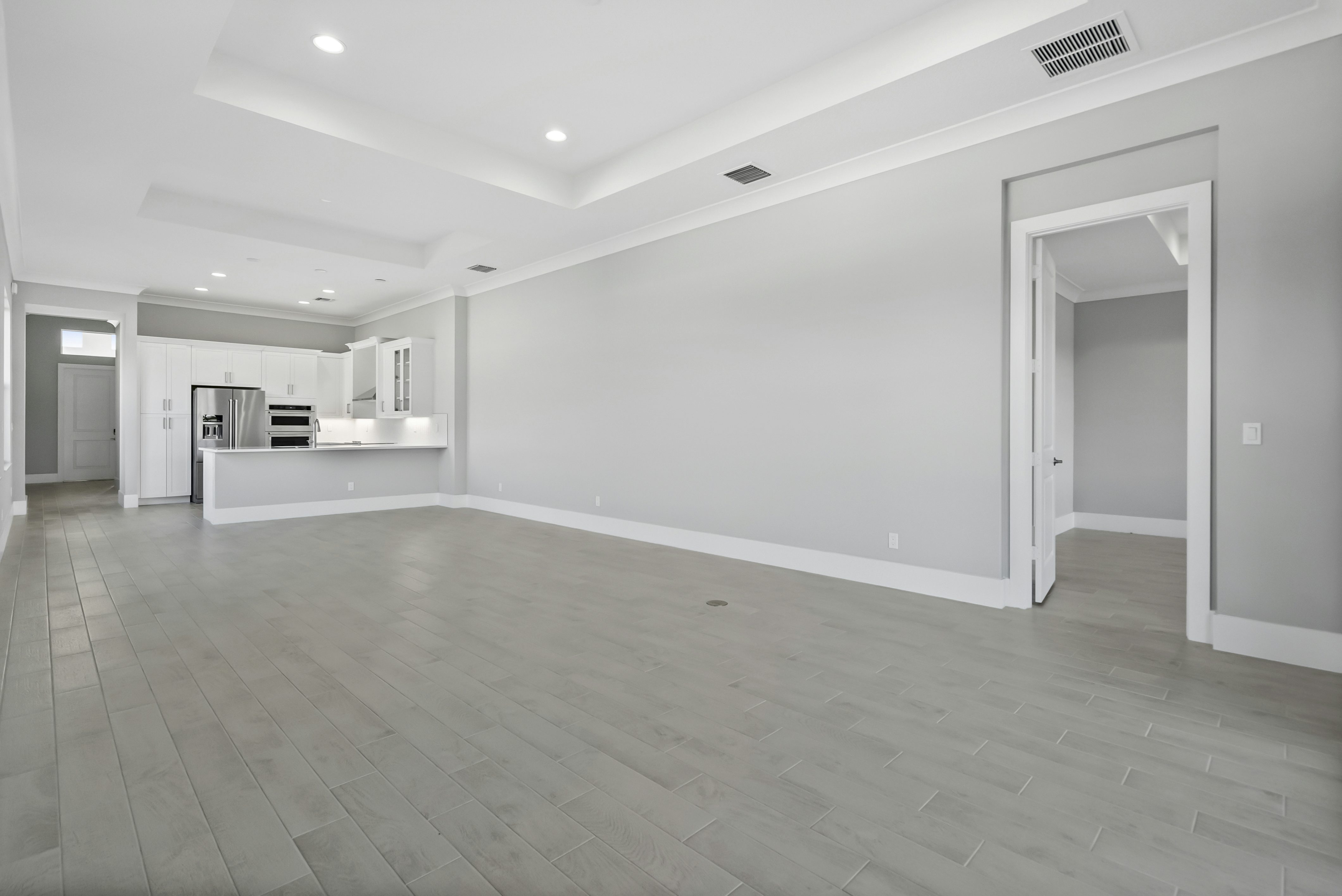 Great Room | 2184 Falls Manor