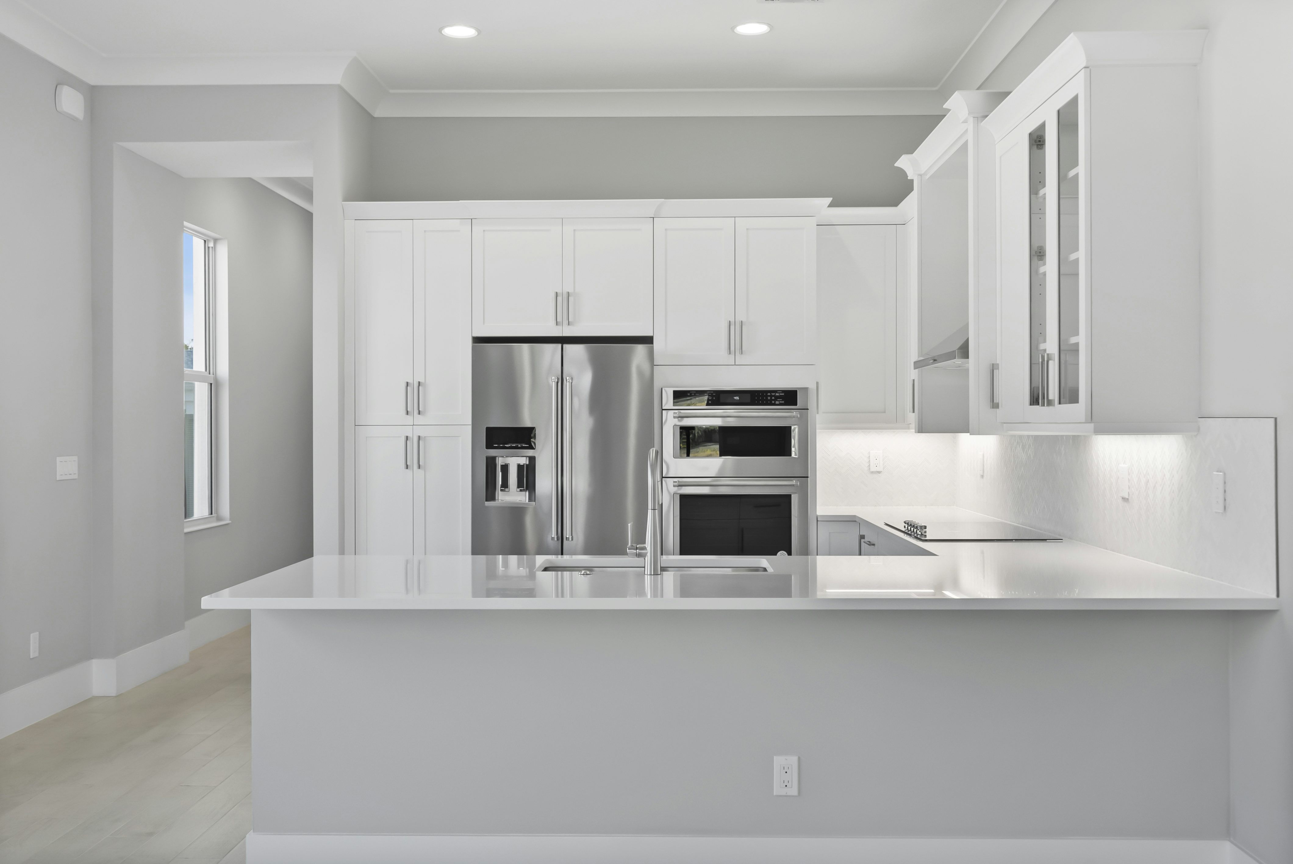 Kitchen | 2184 Falls Manor