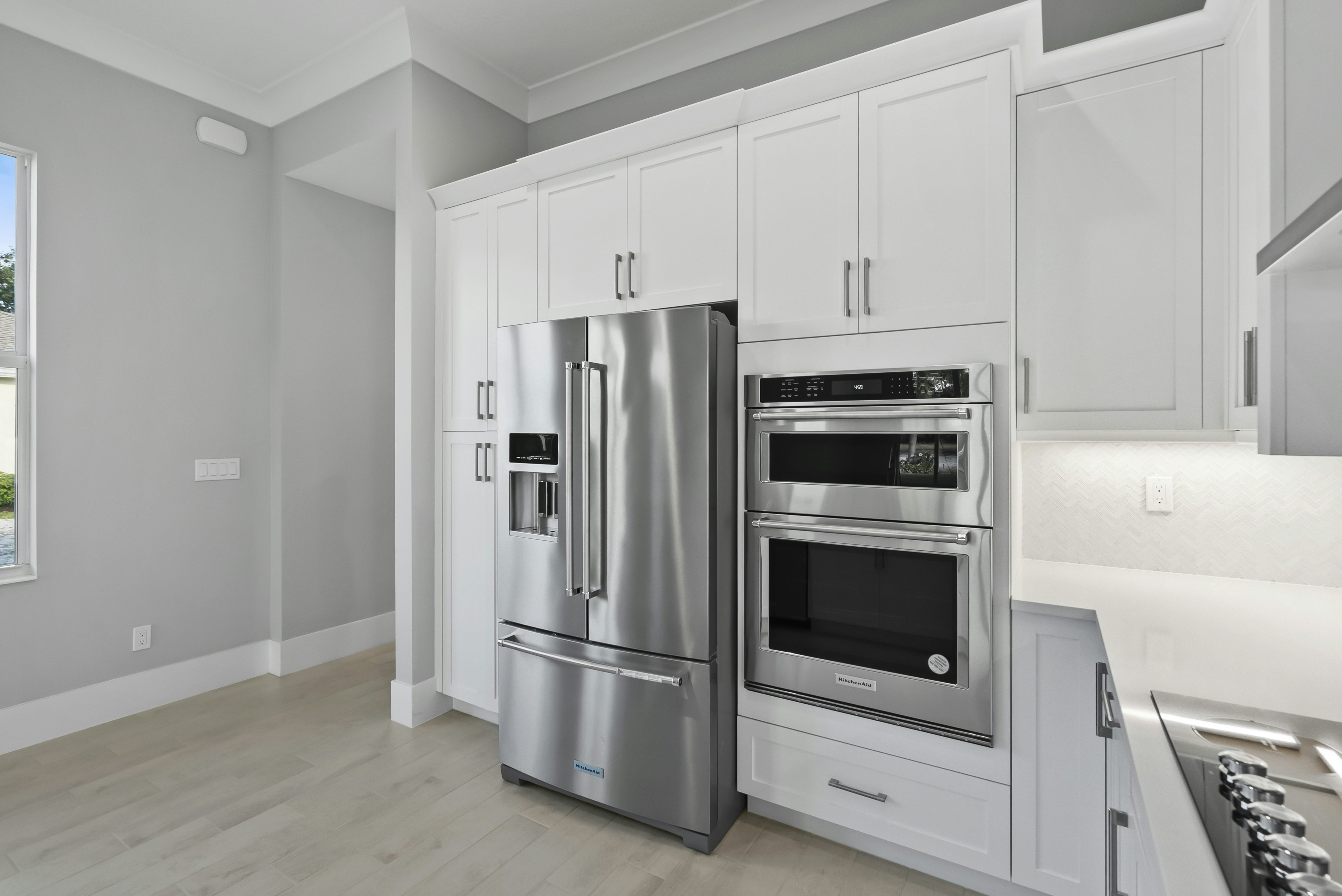 Kitchen | 2184 Falls Manor