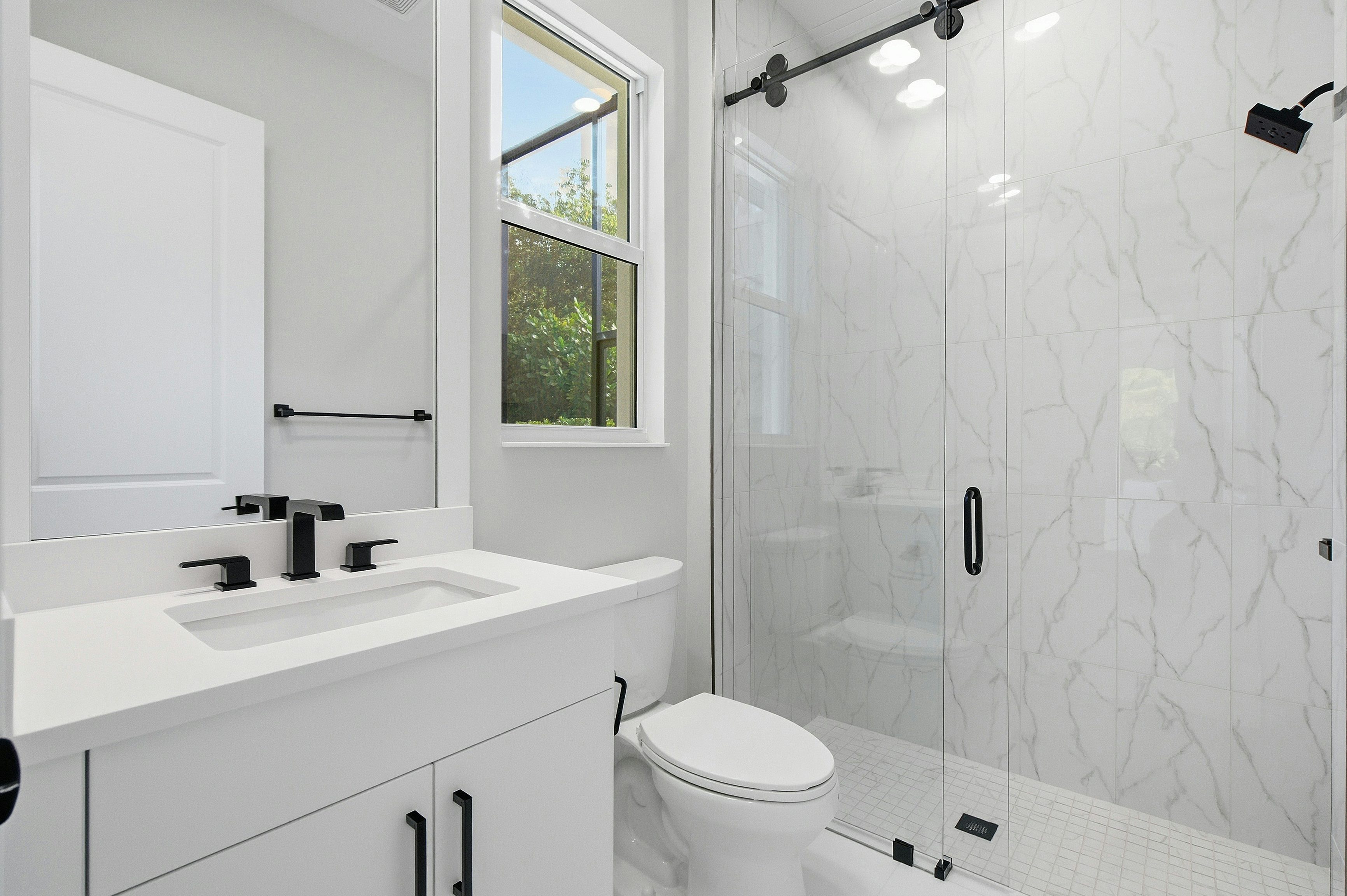 Bath 2 | 204 Strand Square Lot 19