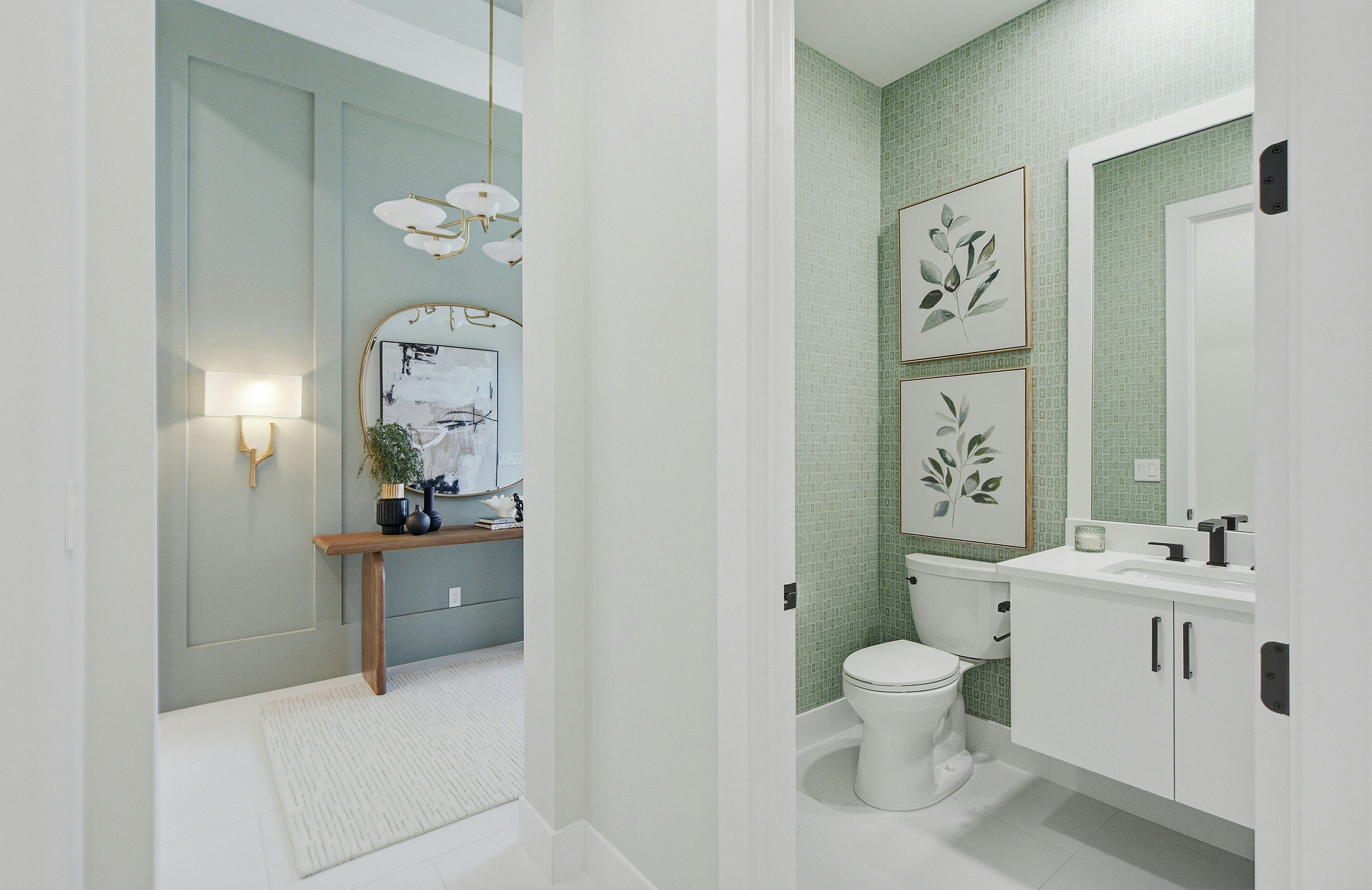 Powder Bath | 204 Strand Square Lot 19