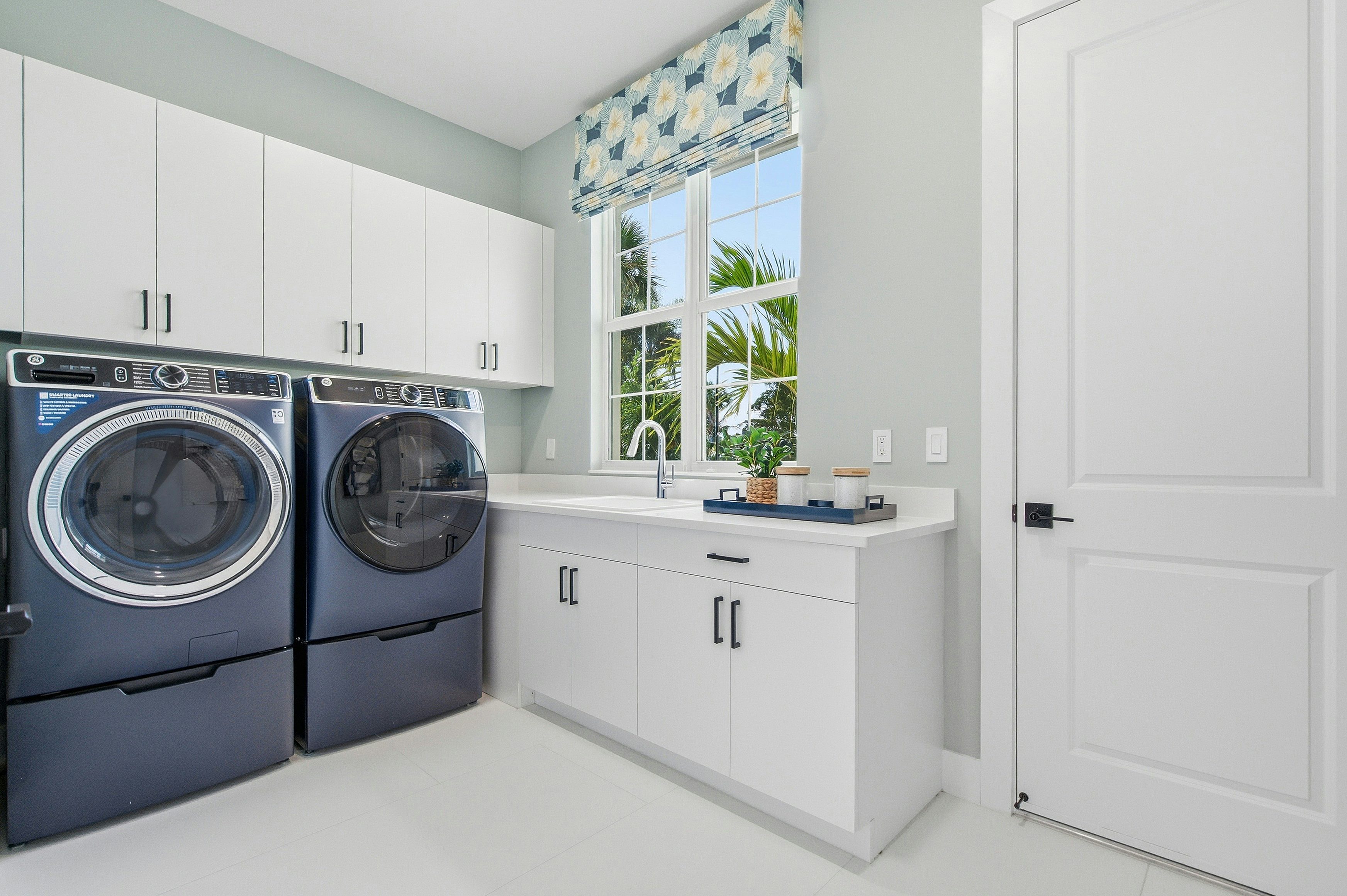 Laundry Room | 204 Strand Square Lot 19