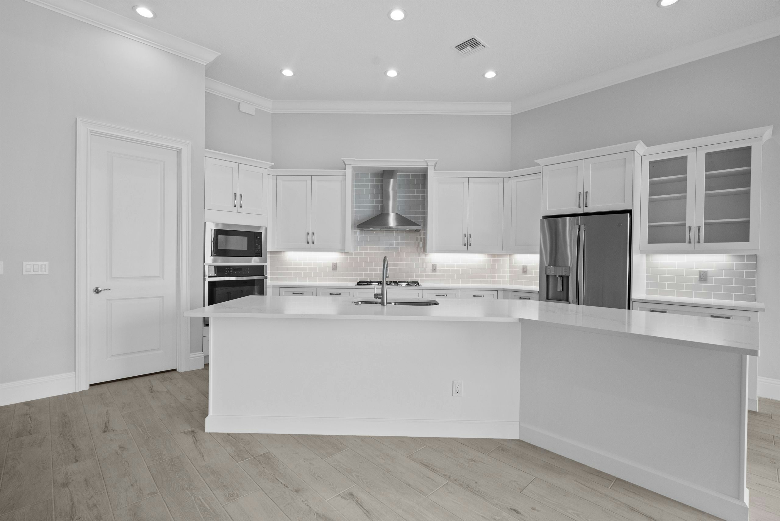 Kitchen I Sage Grande Inventory shown for reference