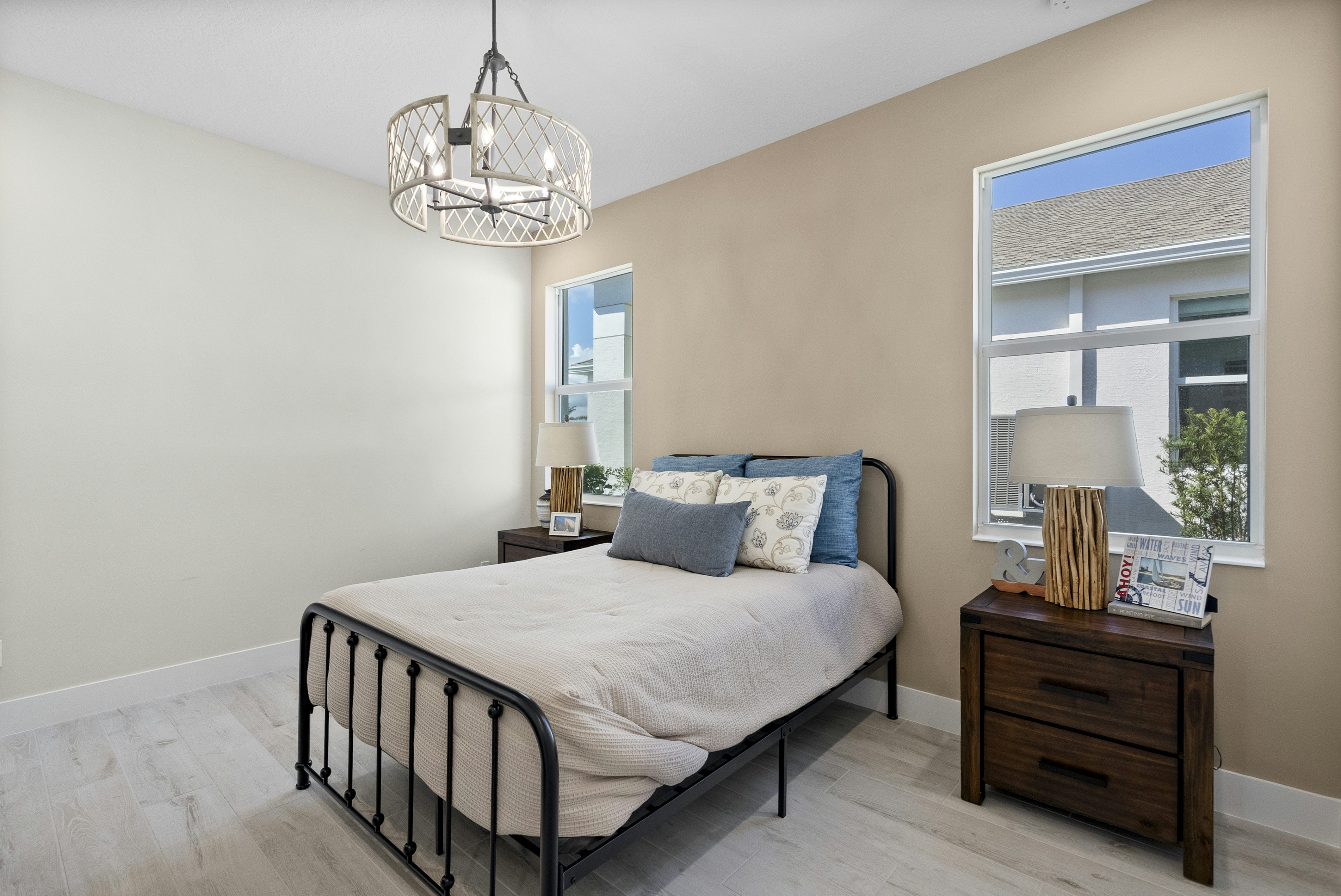 Secondary Bed | 2148 Falls Manor