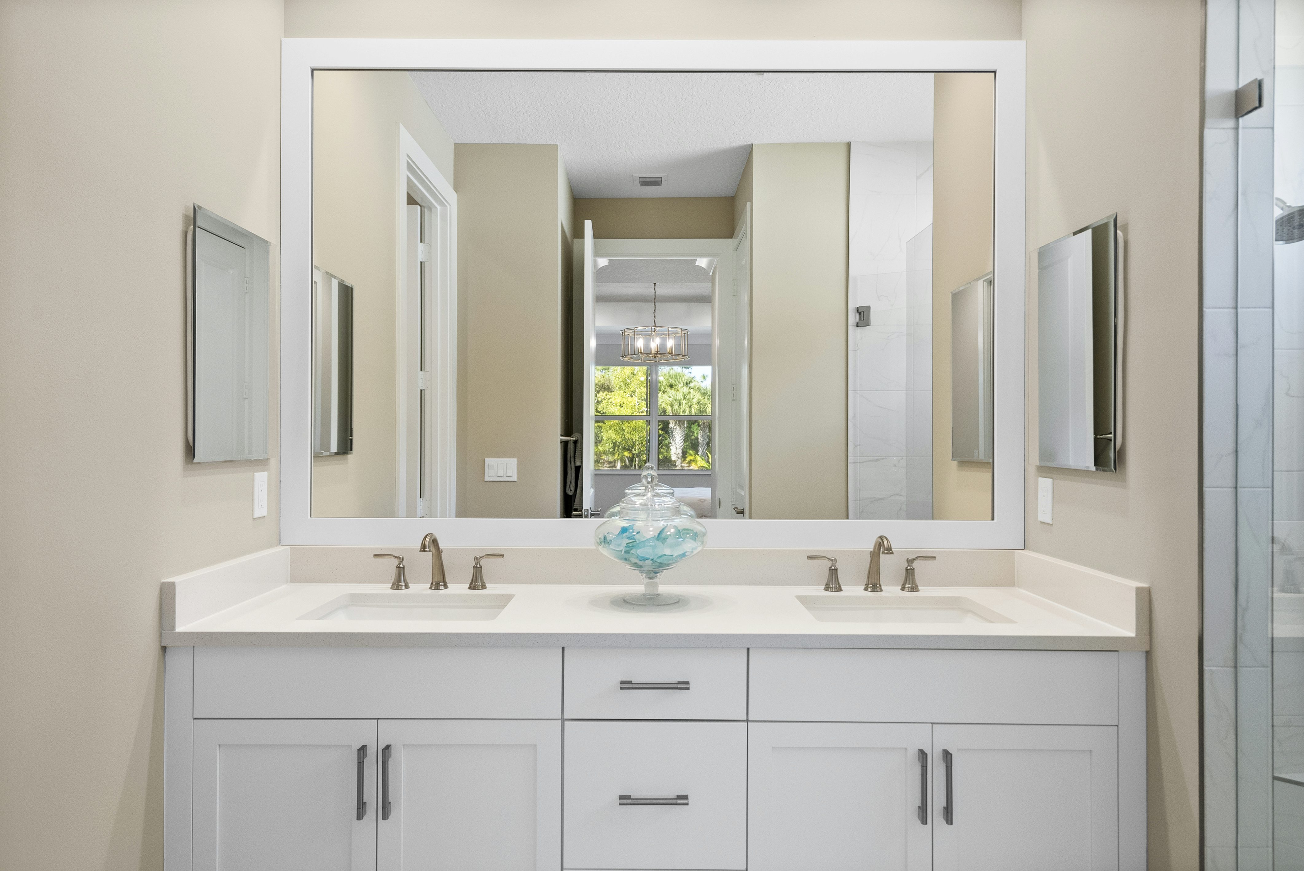 Master Bath | 2148 Falls Manor