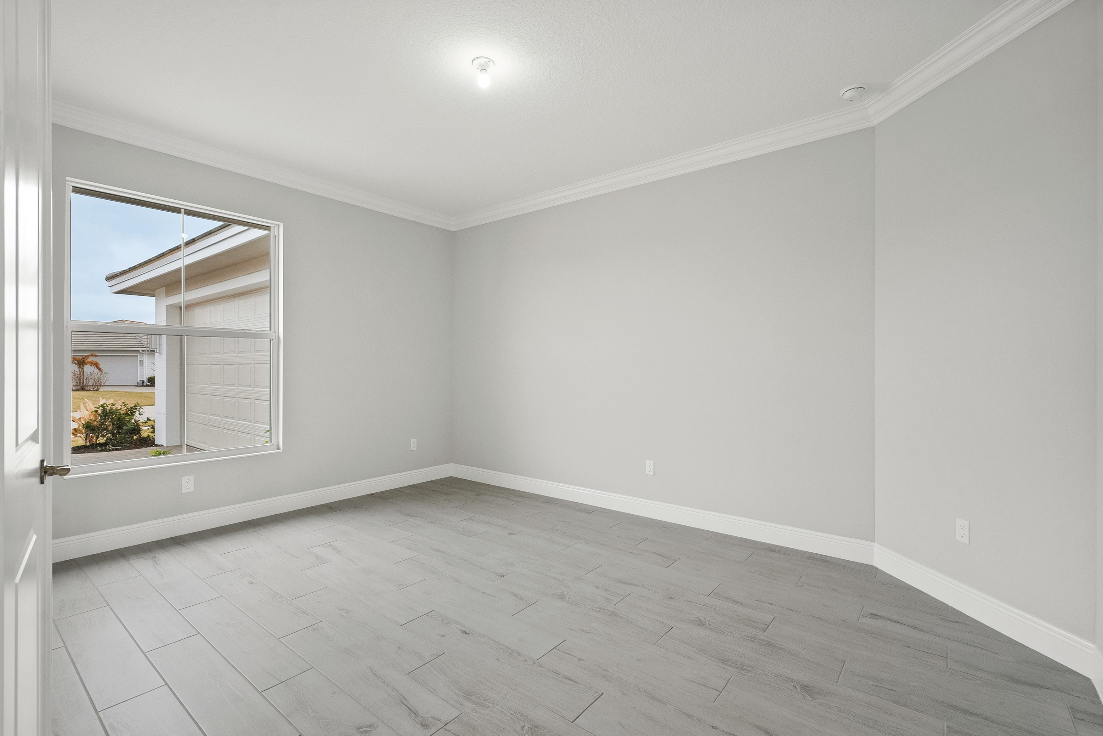 Office | 5697 Bent Pine Square