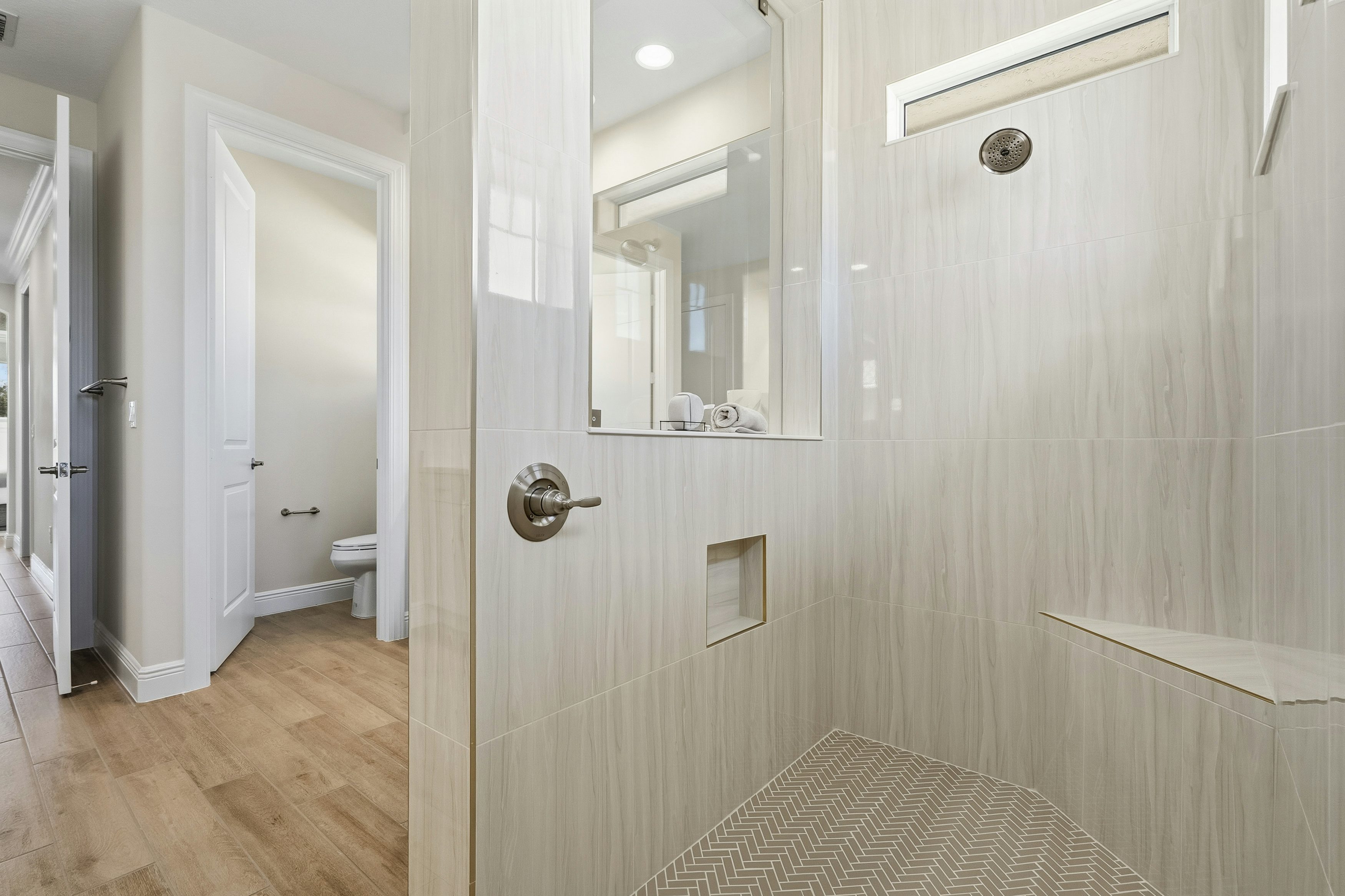 Master Bath | 5745 Bent Pine Square