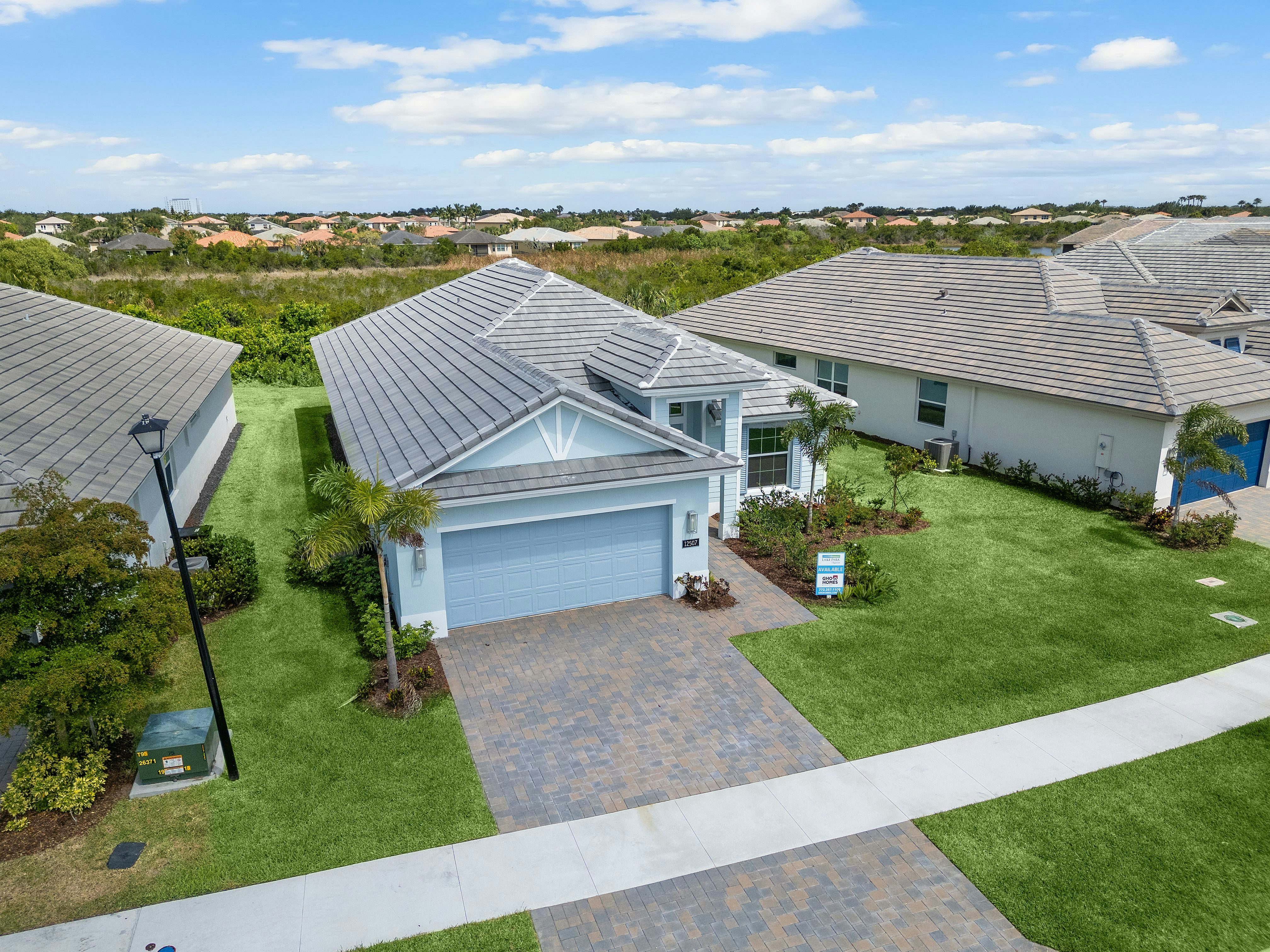 Aerial Front Elevation | 12507 SW Sunrise Lake Terrace