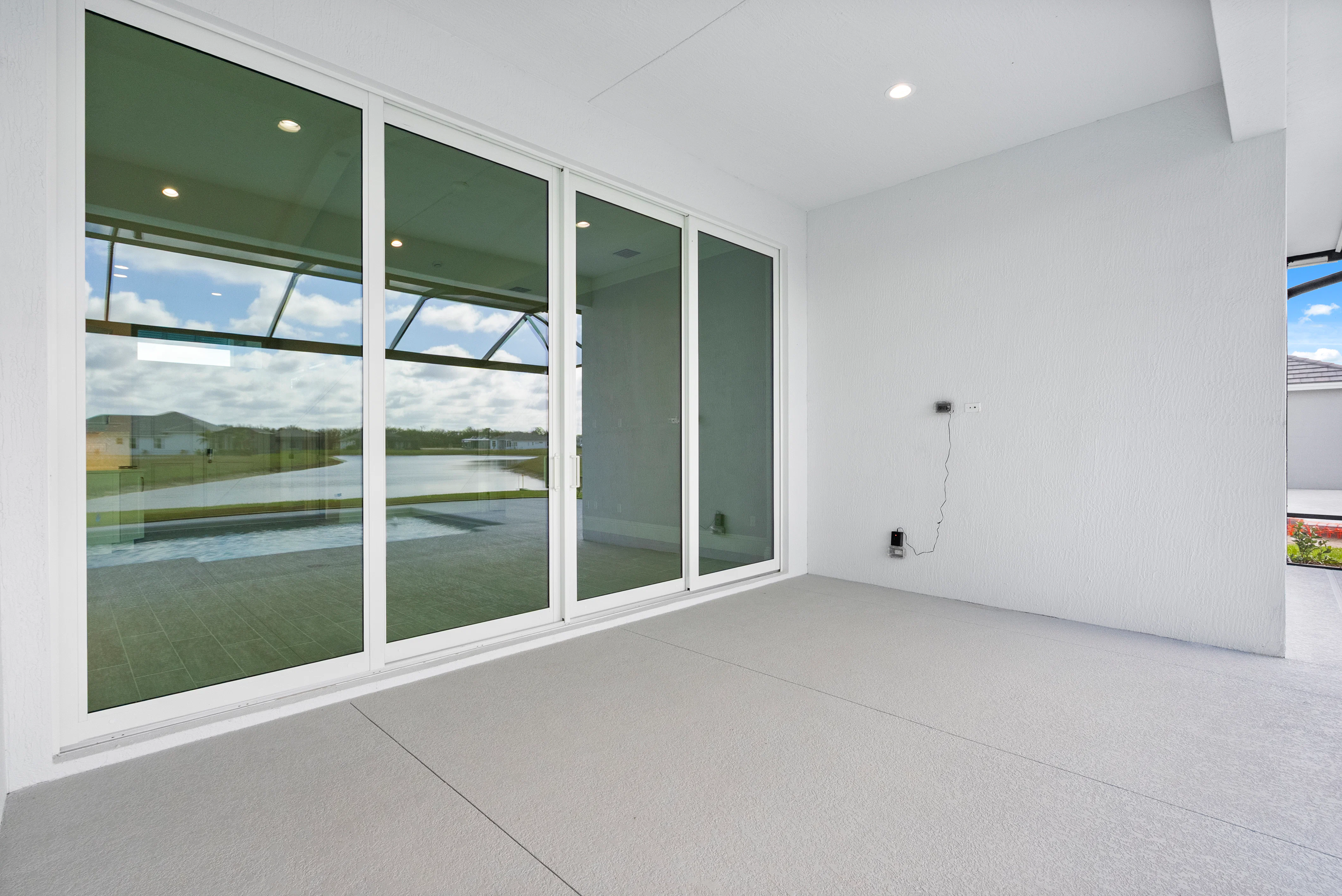 Lanai | 9203 SW Pinnacle Pl