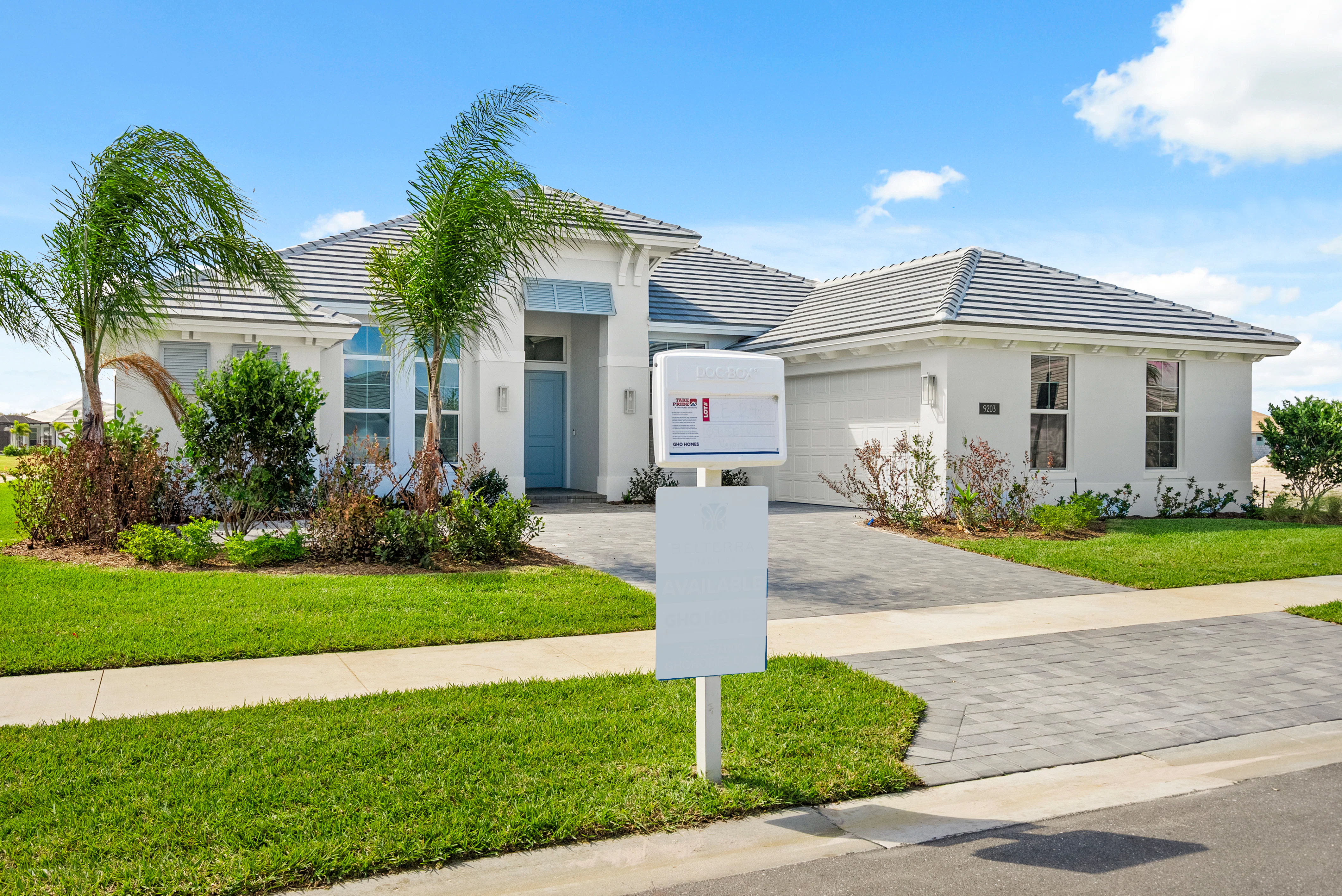 Front Elevation | 9203 SW Pinnacle Pl