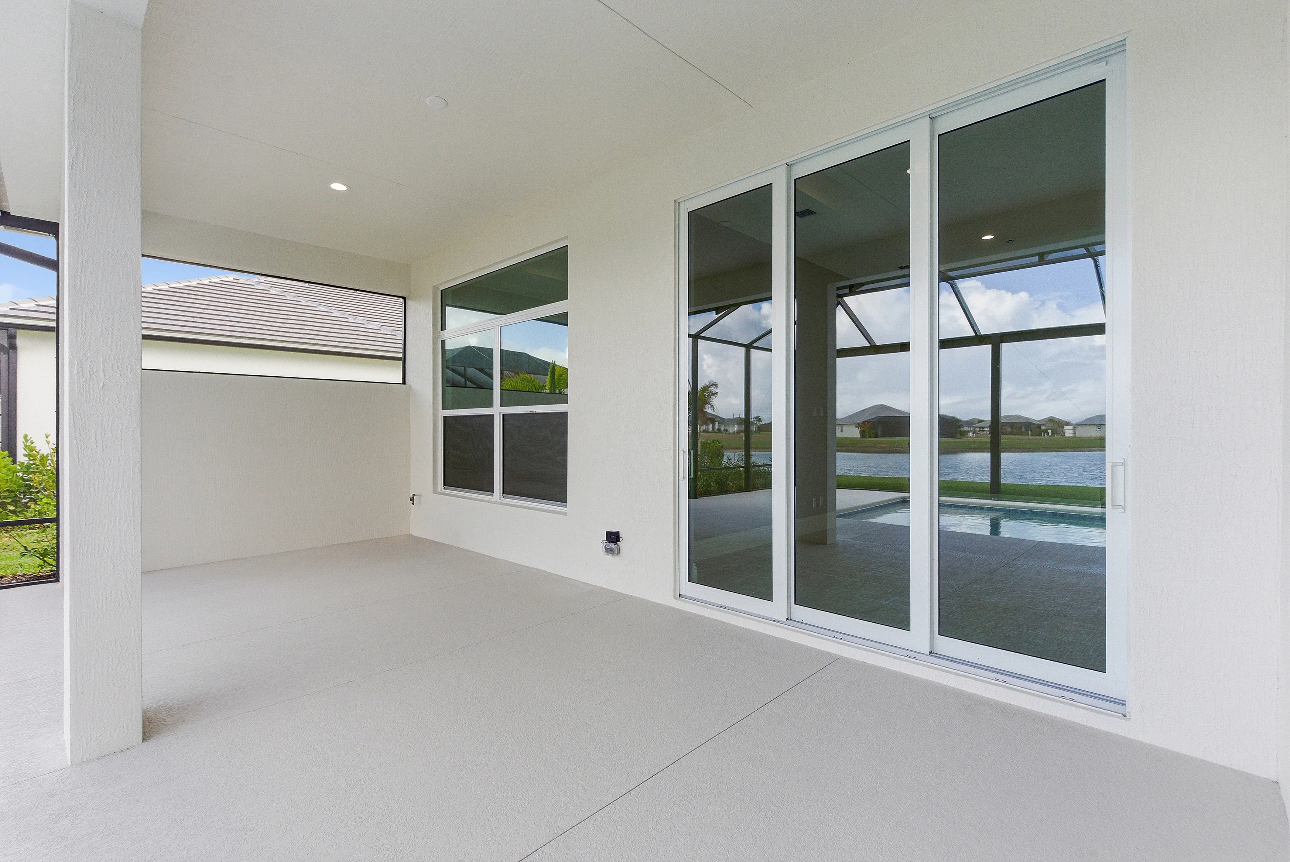 Lanai | 14252 SW Pinnacle Ct