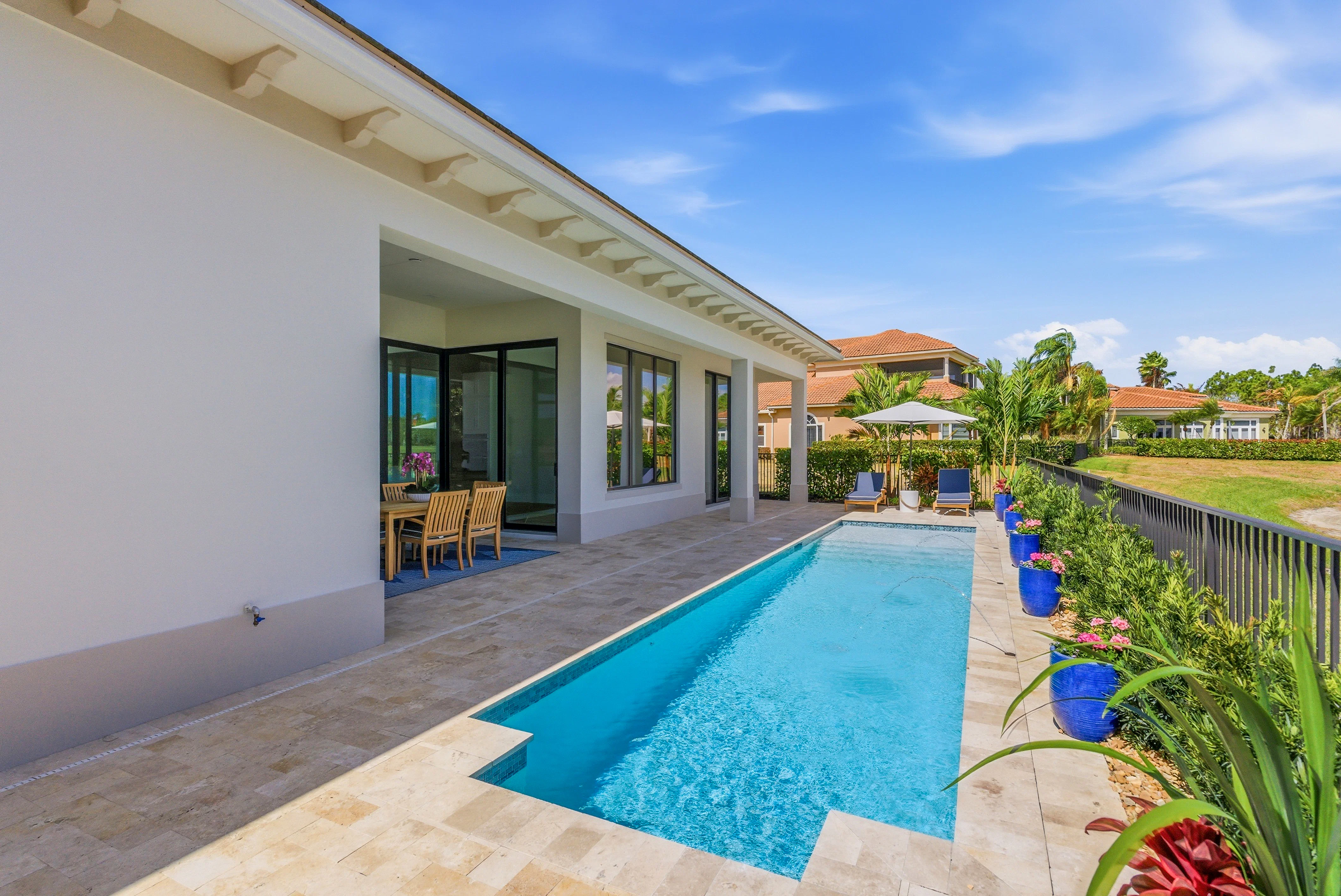 Pool to Lanai | 109 SE Via Verona