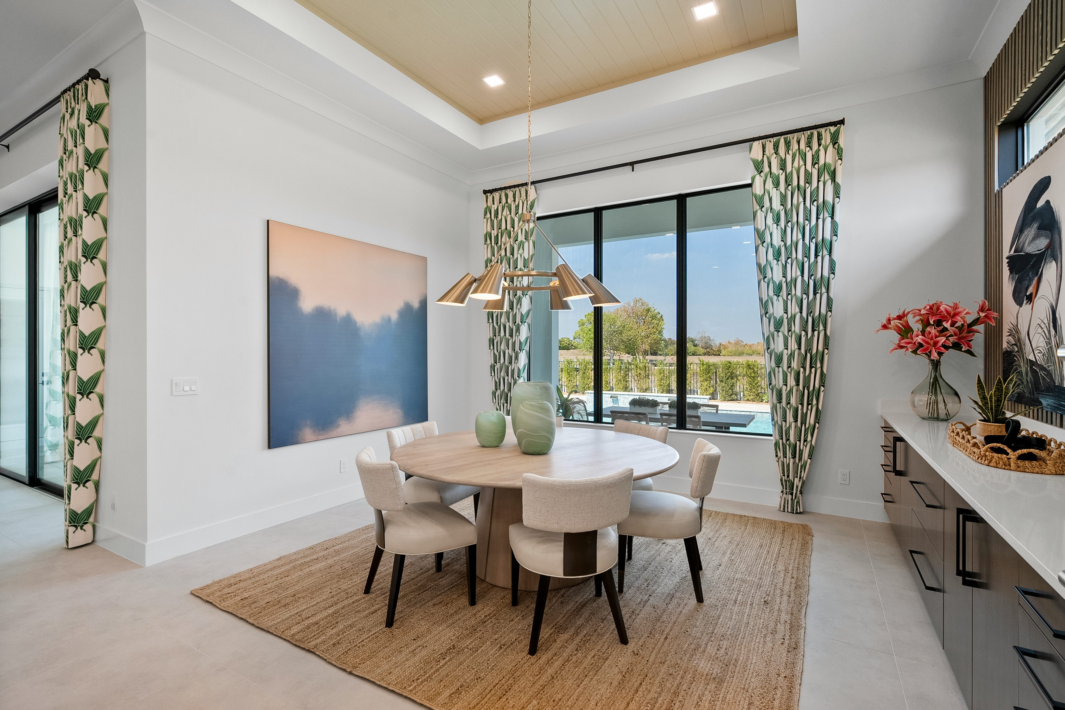 Dining | 170 SE Rio Angelica