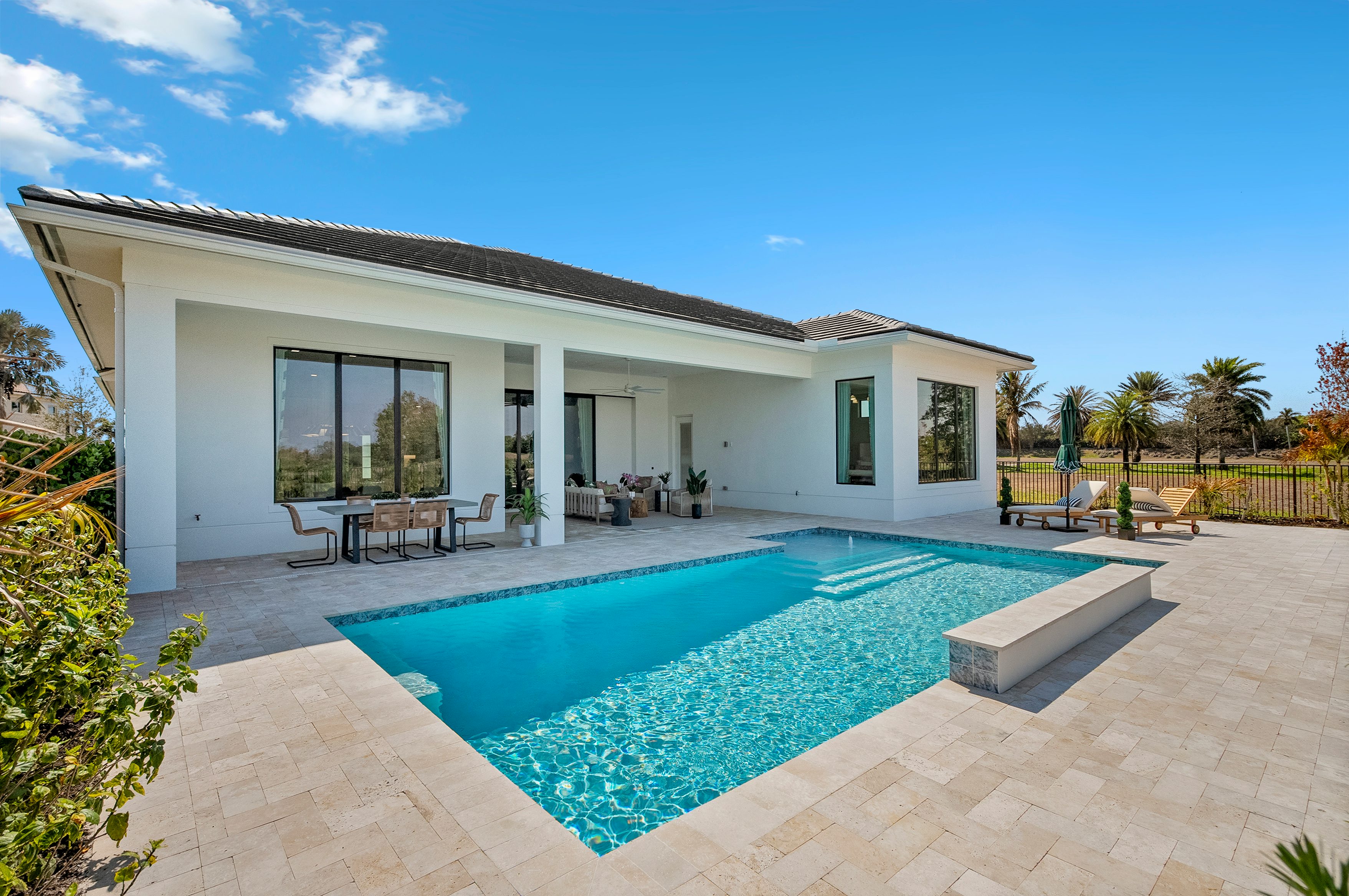 Pool, Lanai & Seating | 170 SE Rio Angelica