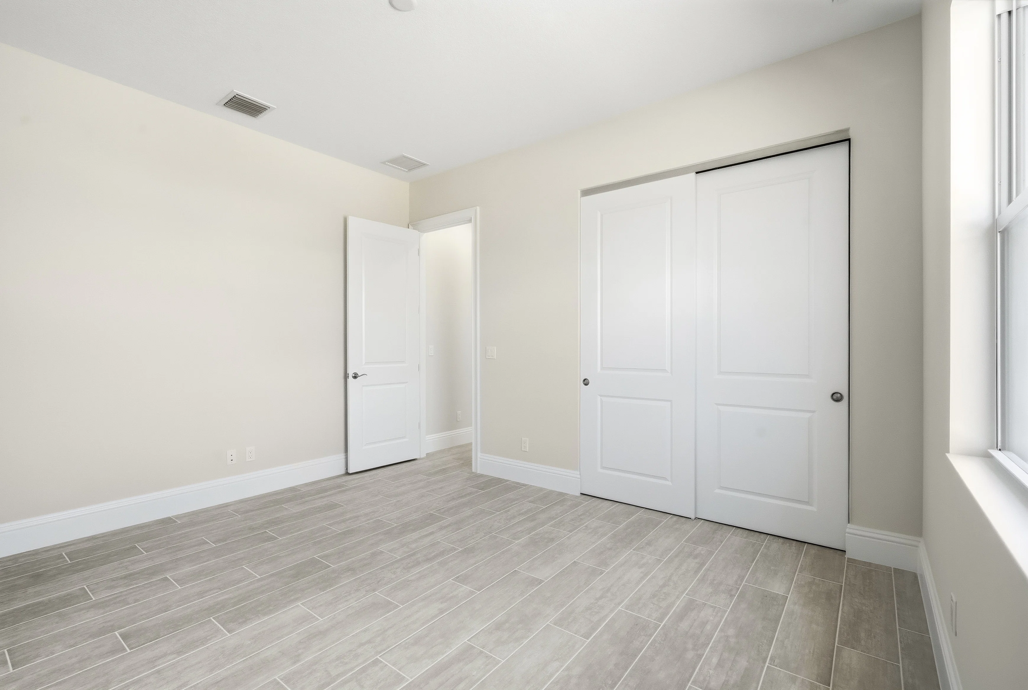 Bed 3 | Callie Model