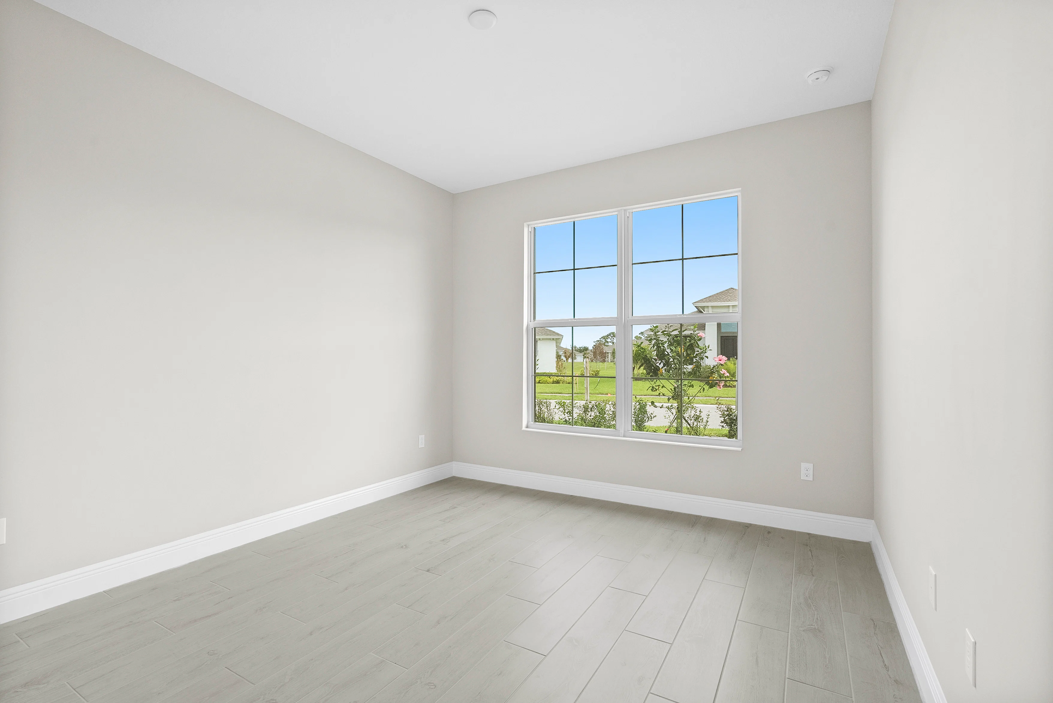 Bedroom 2 | 6414 High Pointe Circle