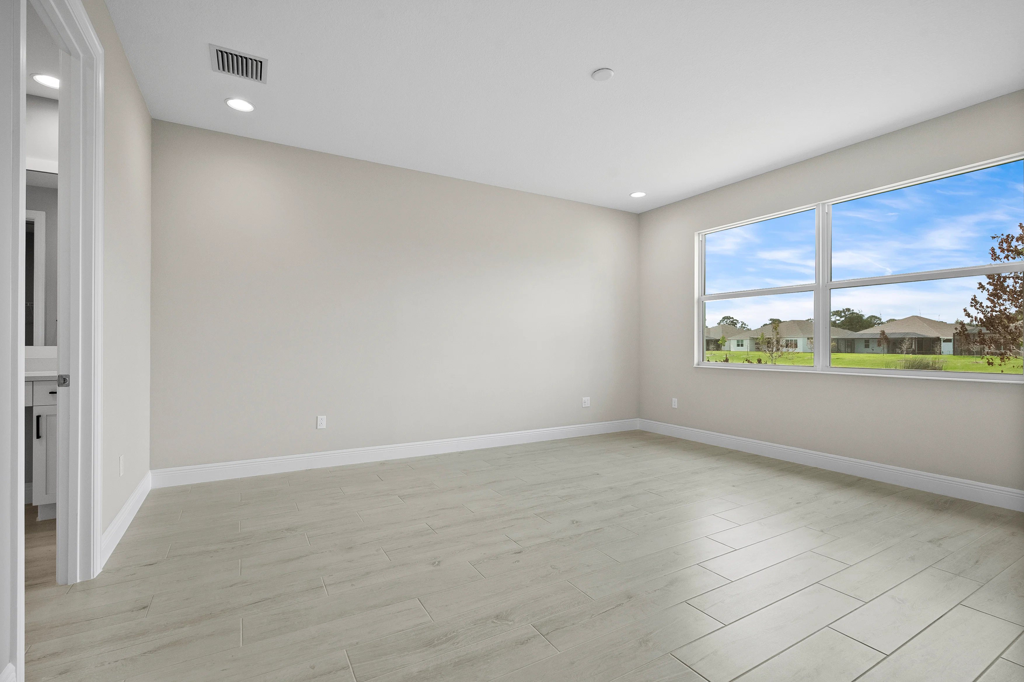 Master Suite | 6414 High Pointe Circle