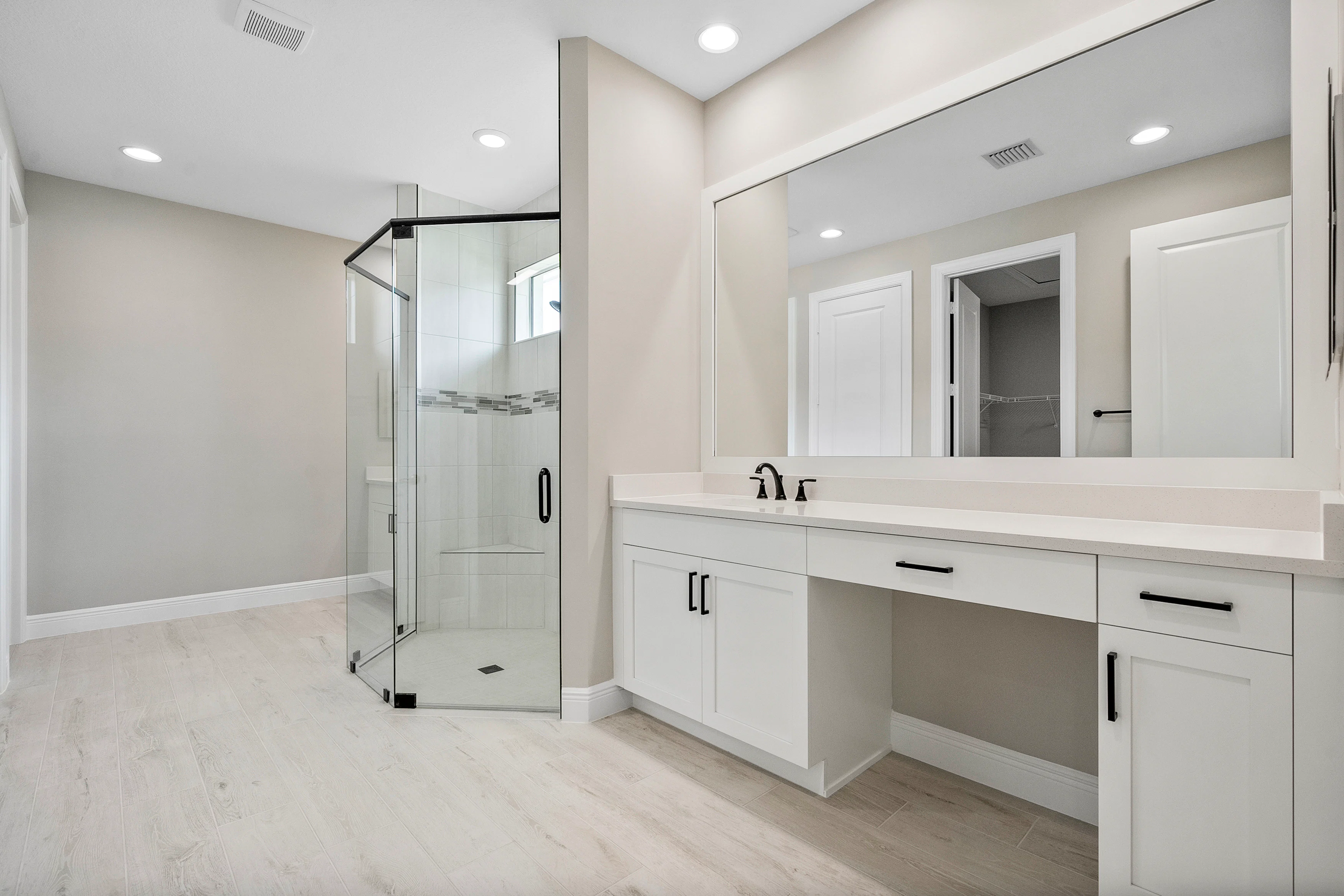Master Bath | 6414 High Pointe Circle