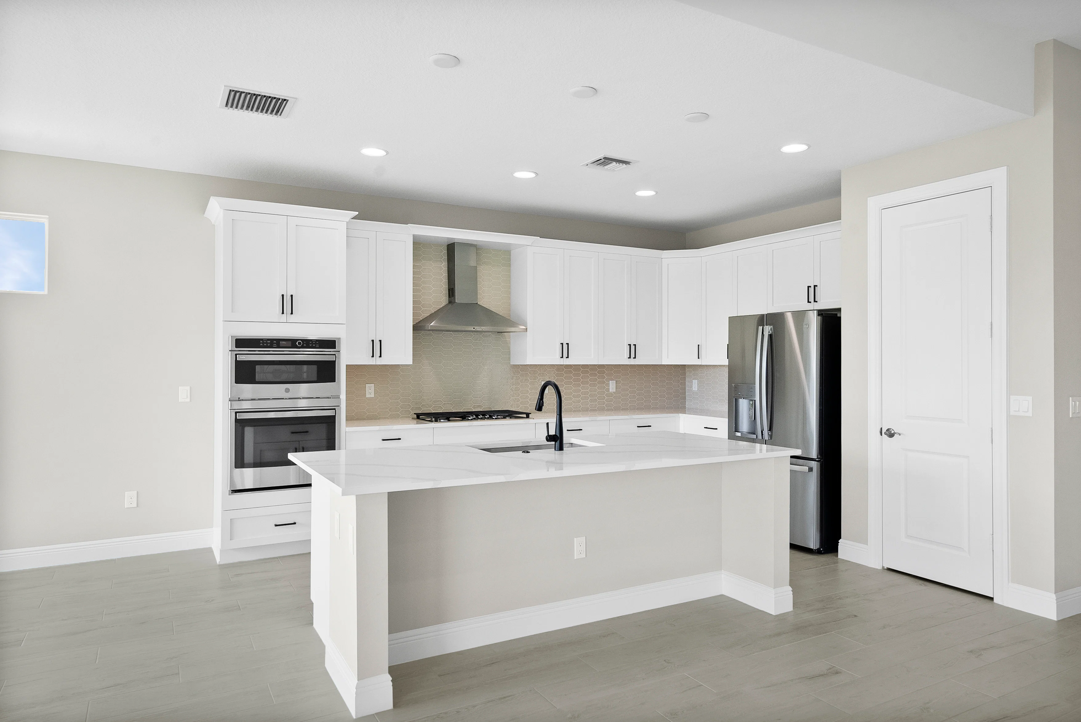 Kitchen | 6414 High Pointe Circle