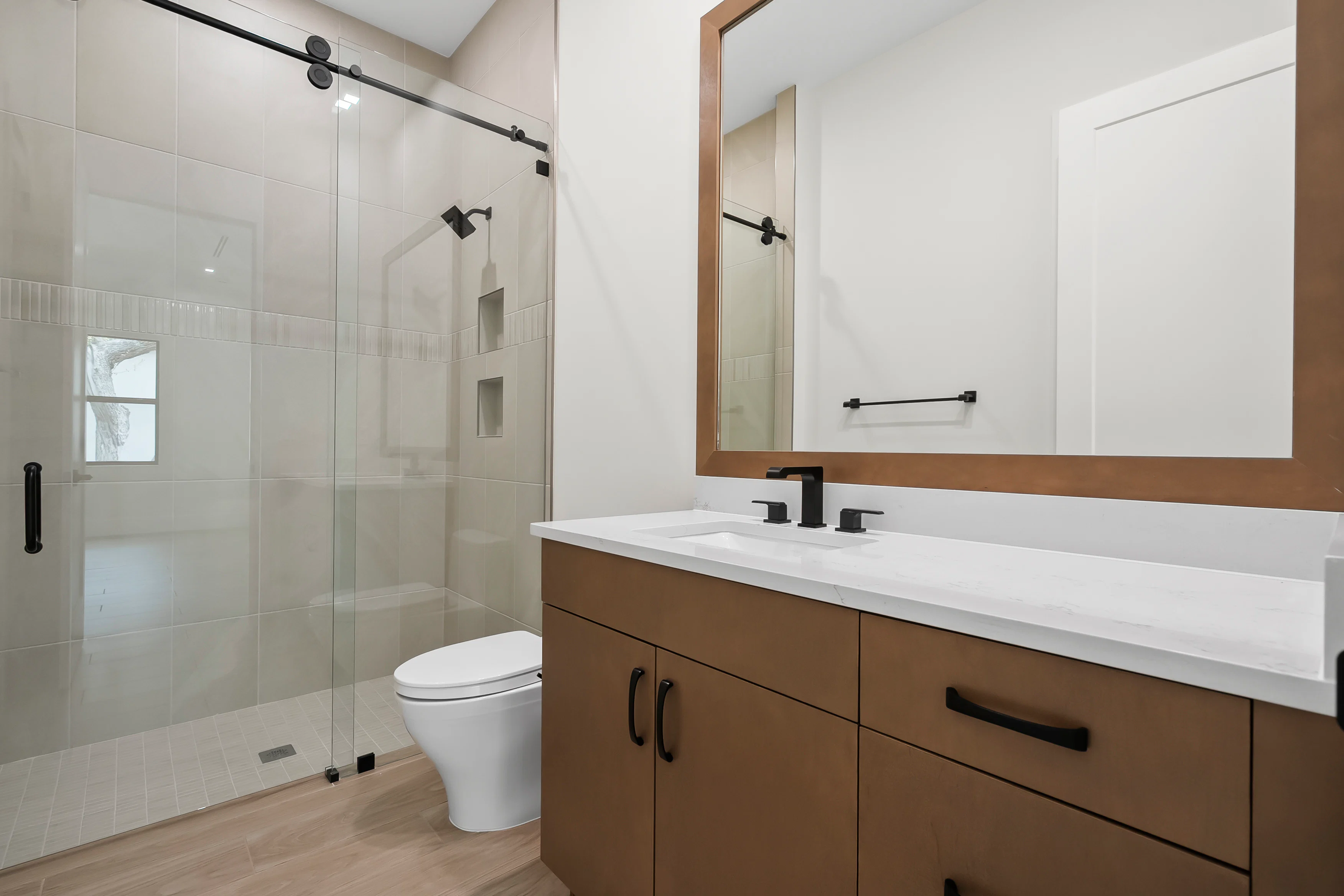 Bath 2 | 9160 Seaglass Ct