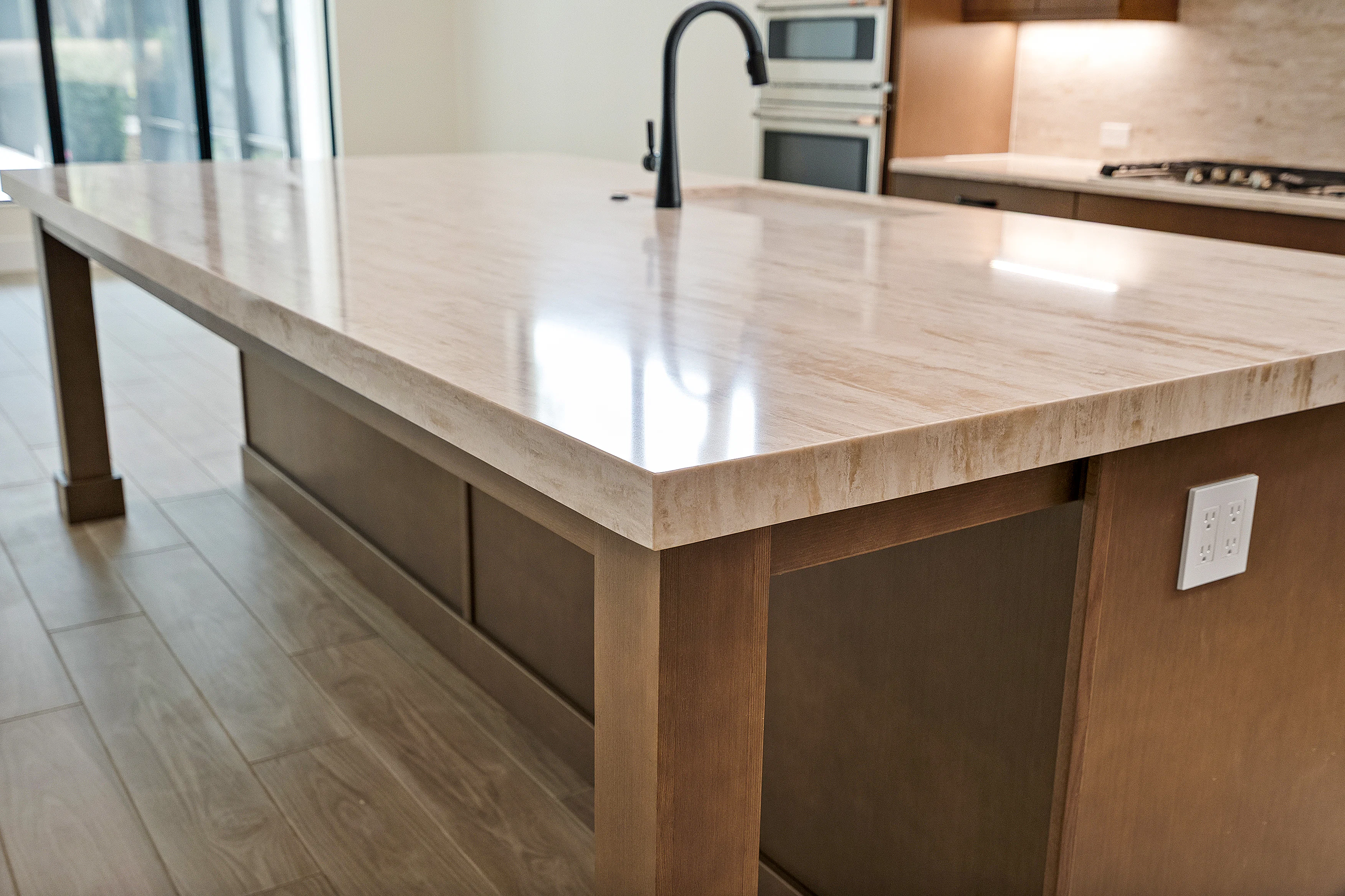 Kitchen Island | 9160 Seaglass Ct