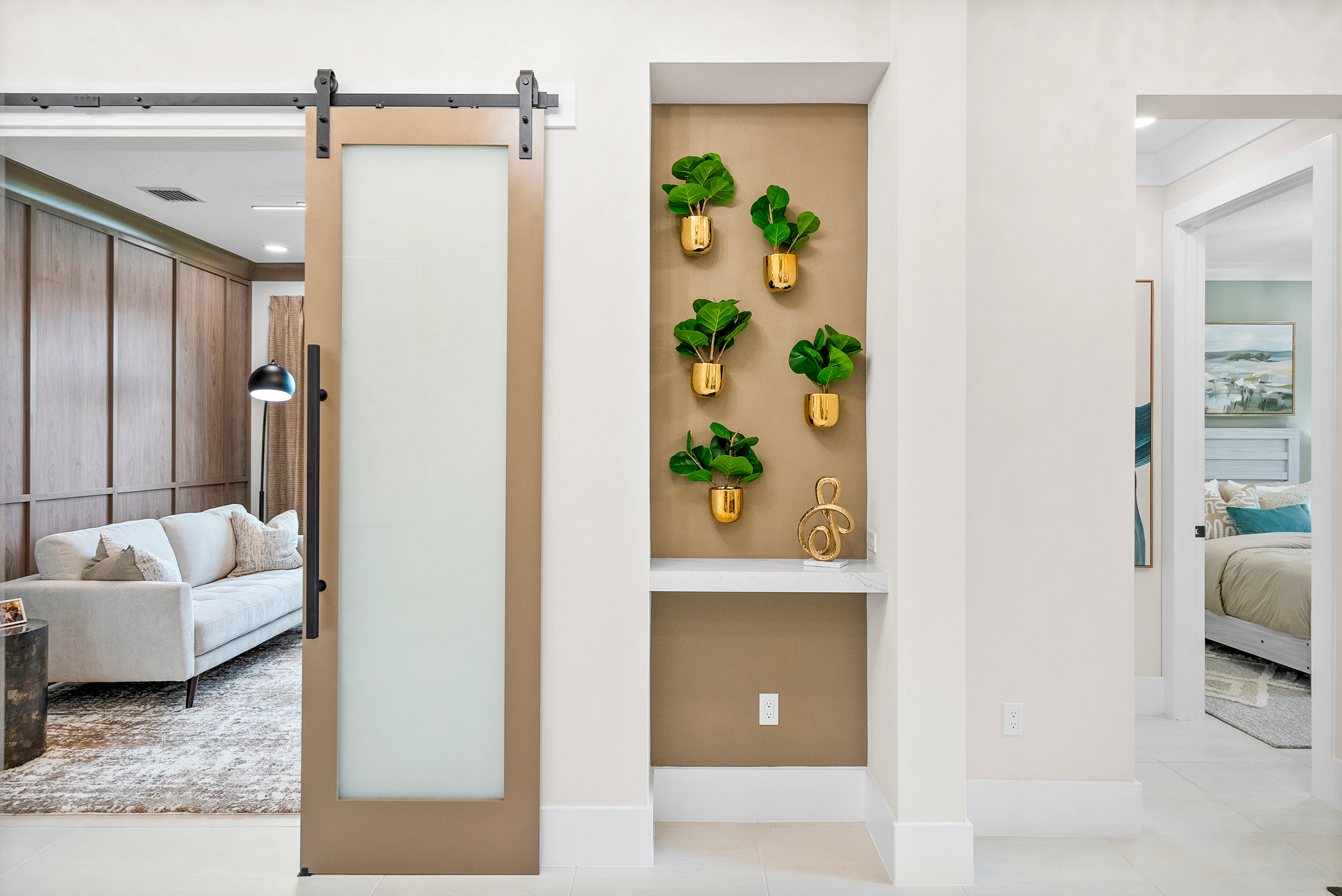 Foyer Detail | Irvine Grande