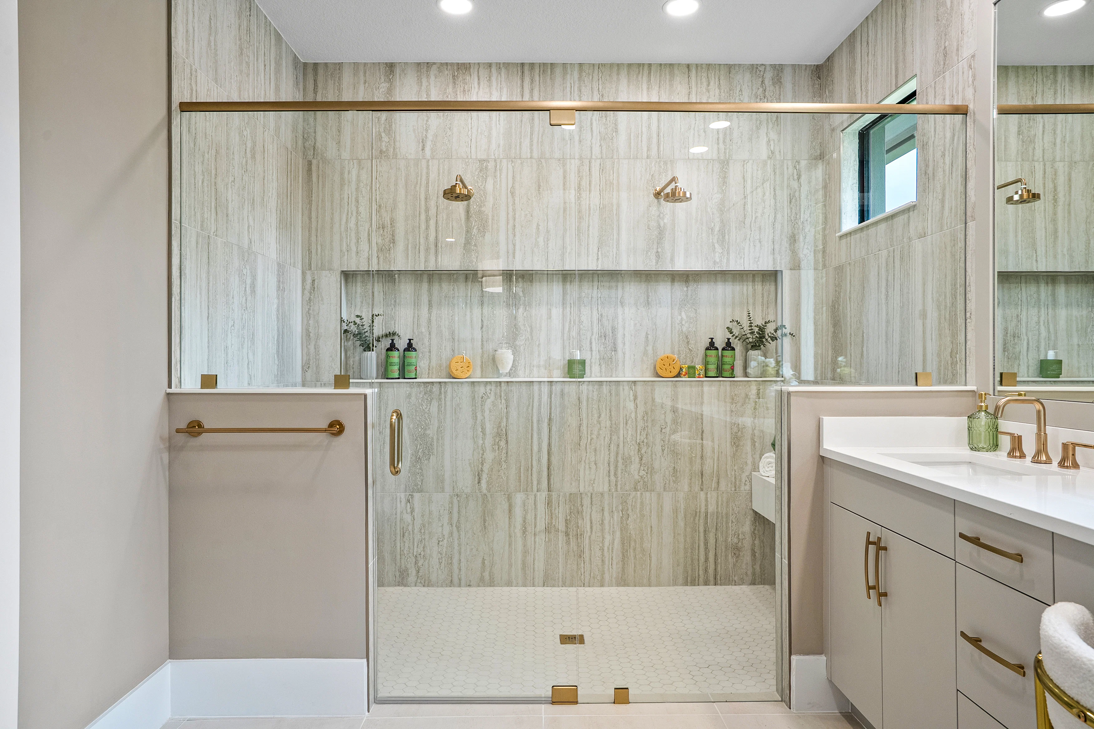 Master Bath | Irvine Grande
