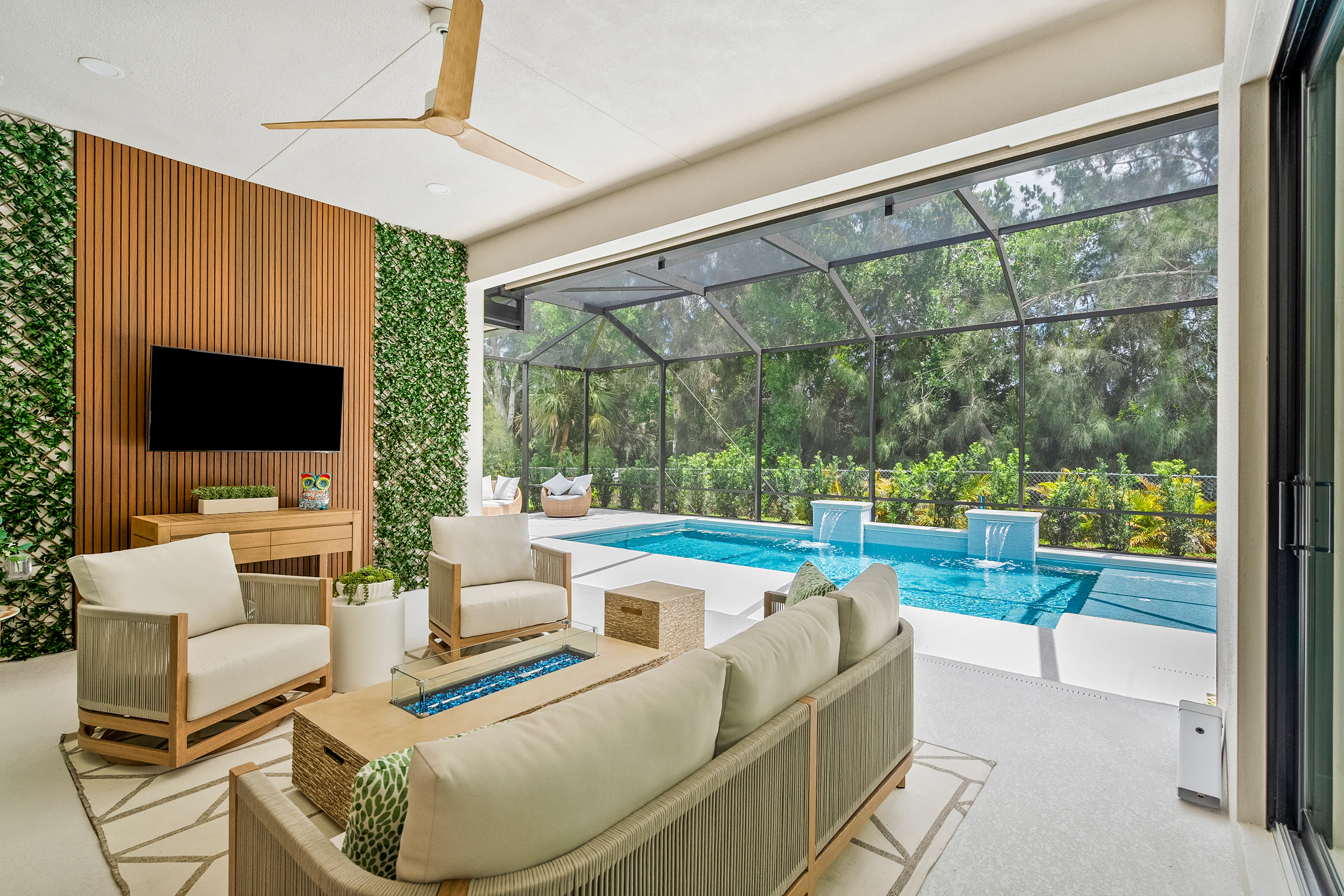 Lanai to Pool | Irvine Grande