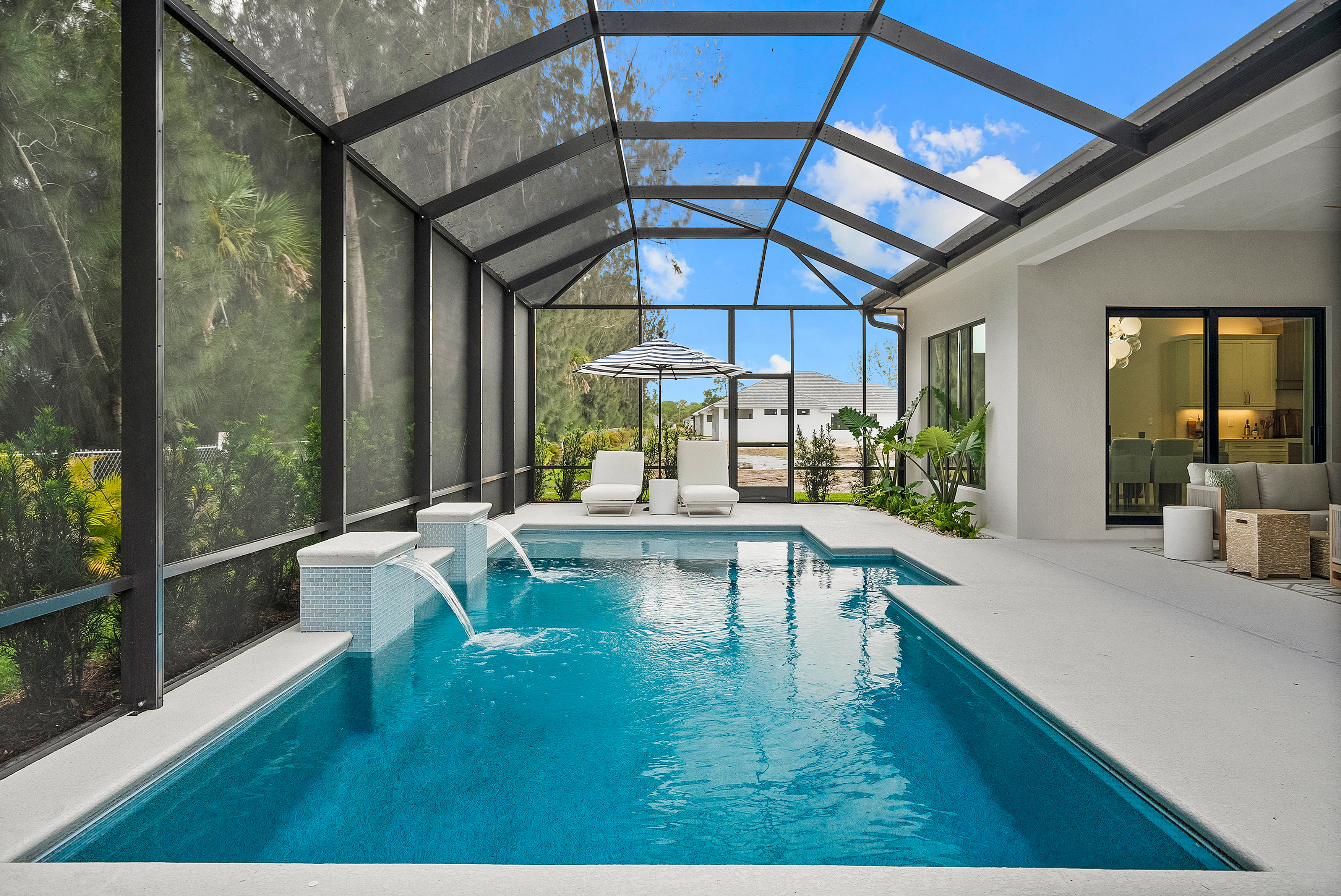 Screen Pool | Irvine Grande