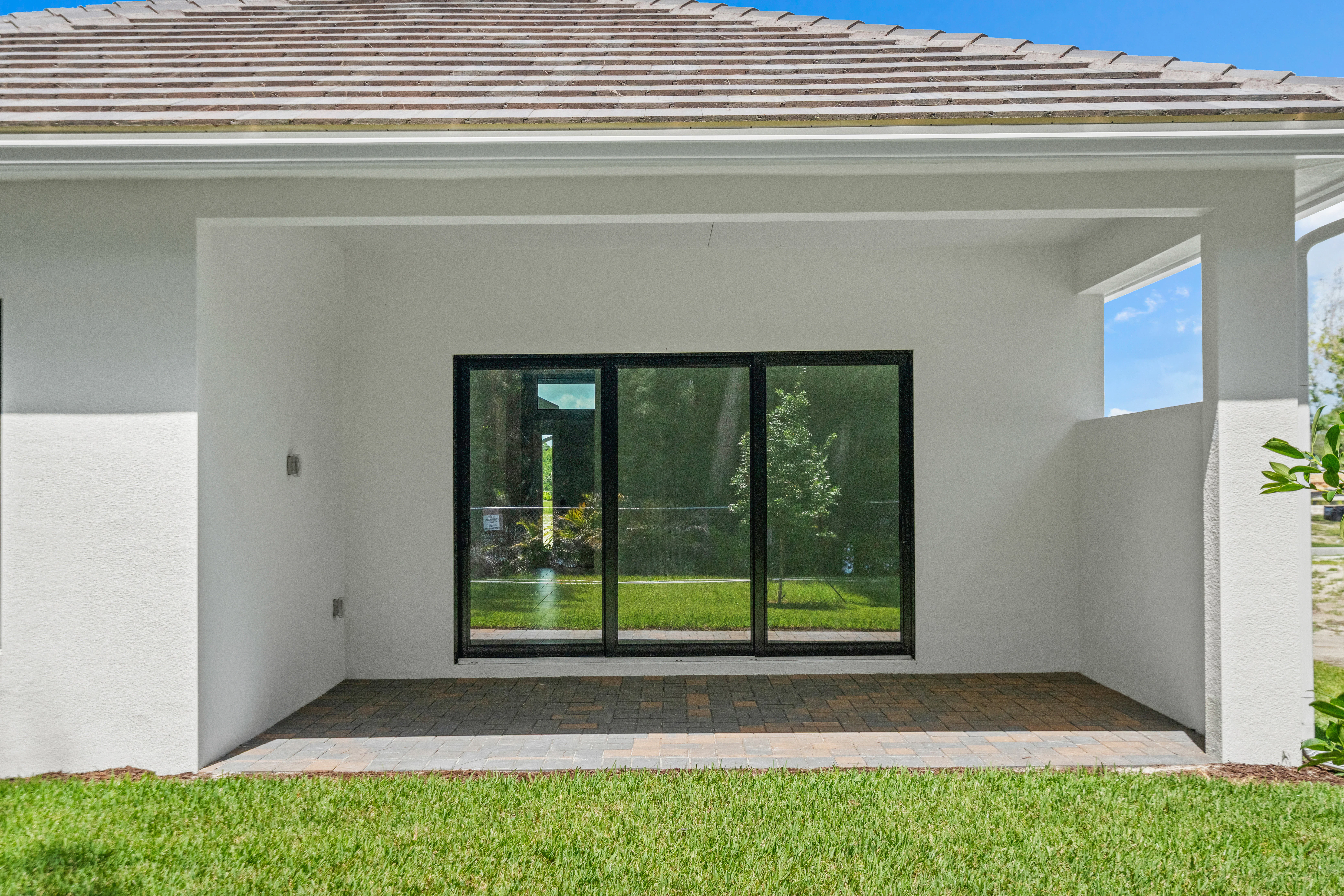 Lanai | 692 Ravens Landing Drive