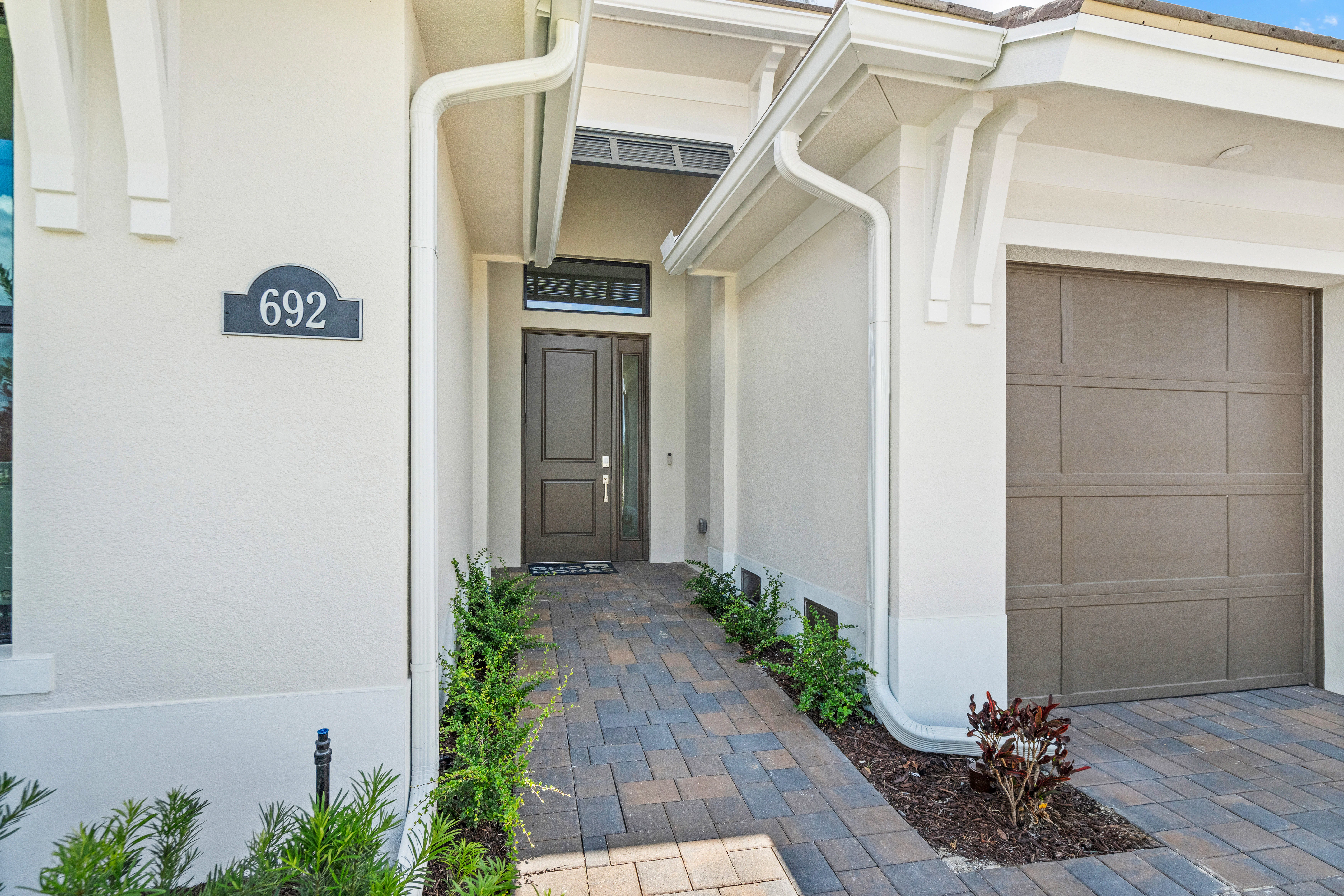 Front Elevation Detail | 692 Ravens Landing Drive