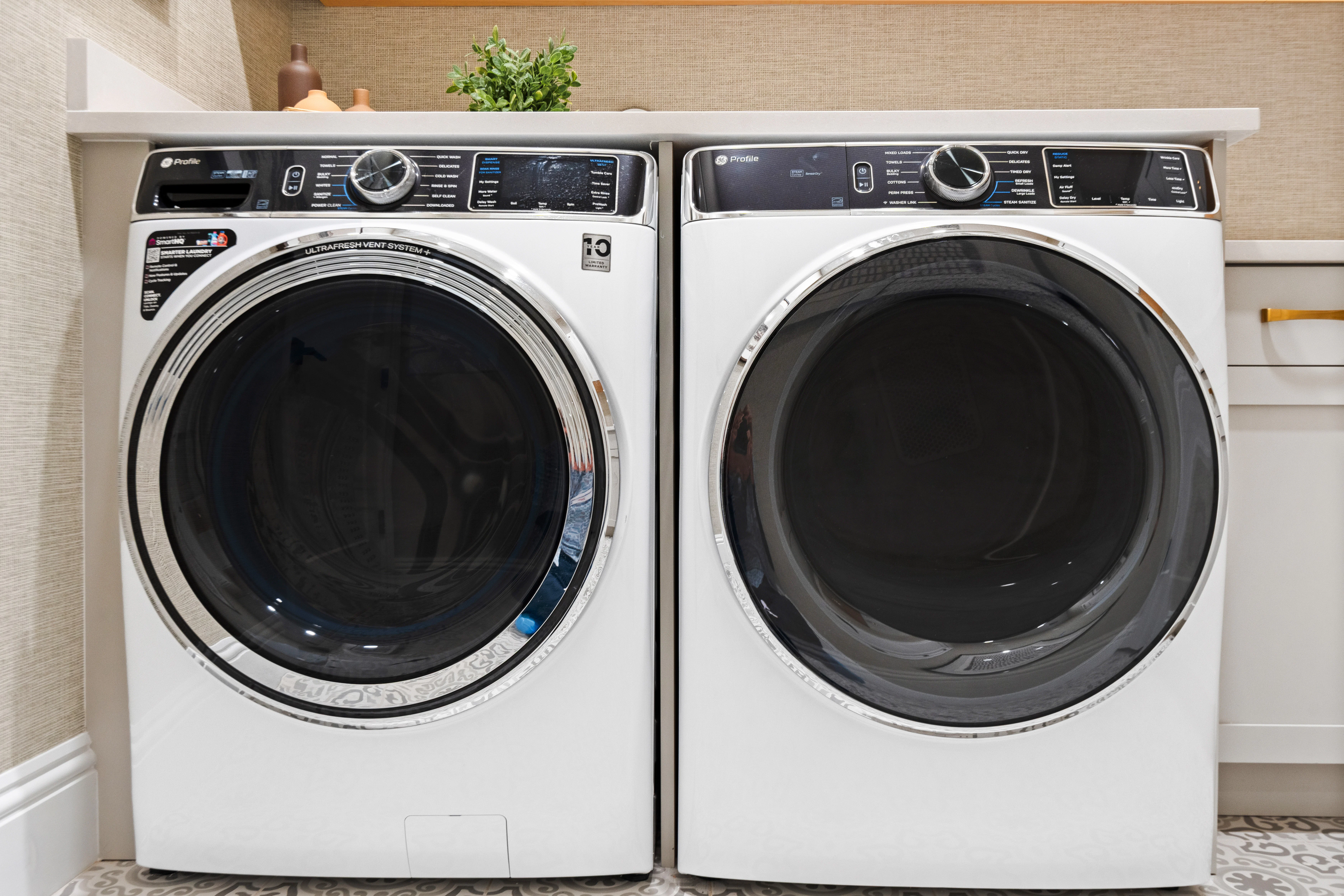 Laundry Room | 9241 Seaglass Ct