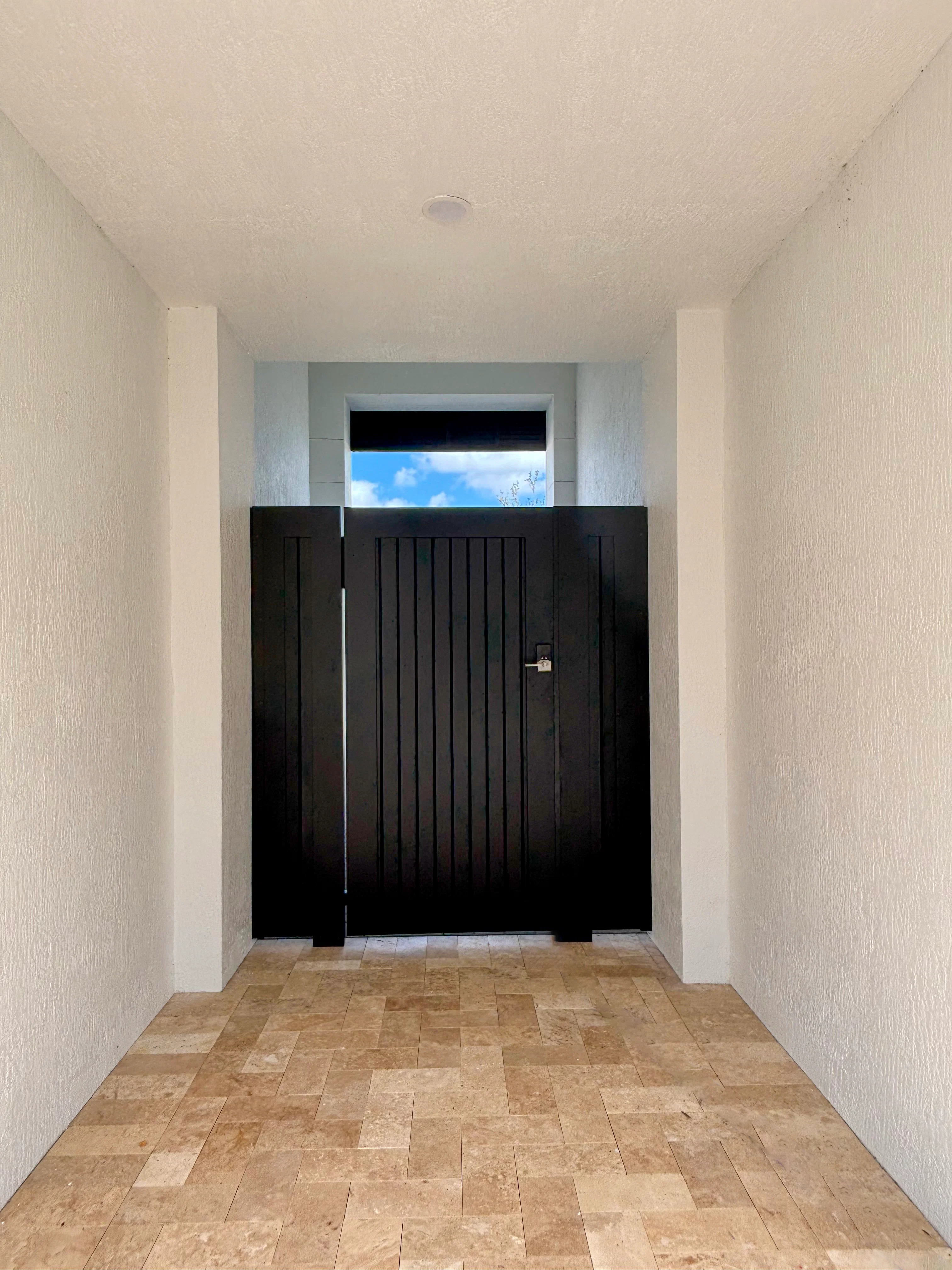 Courtyard Entry | Argus Model