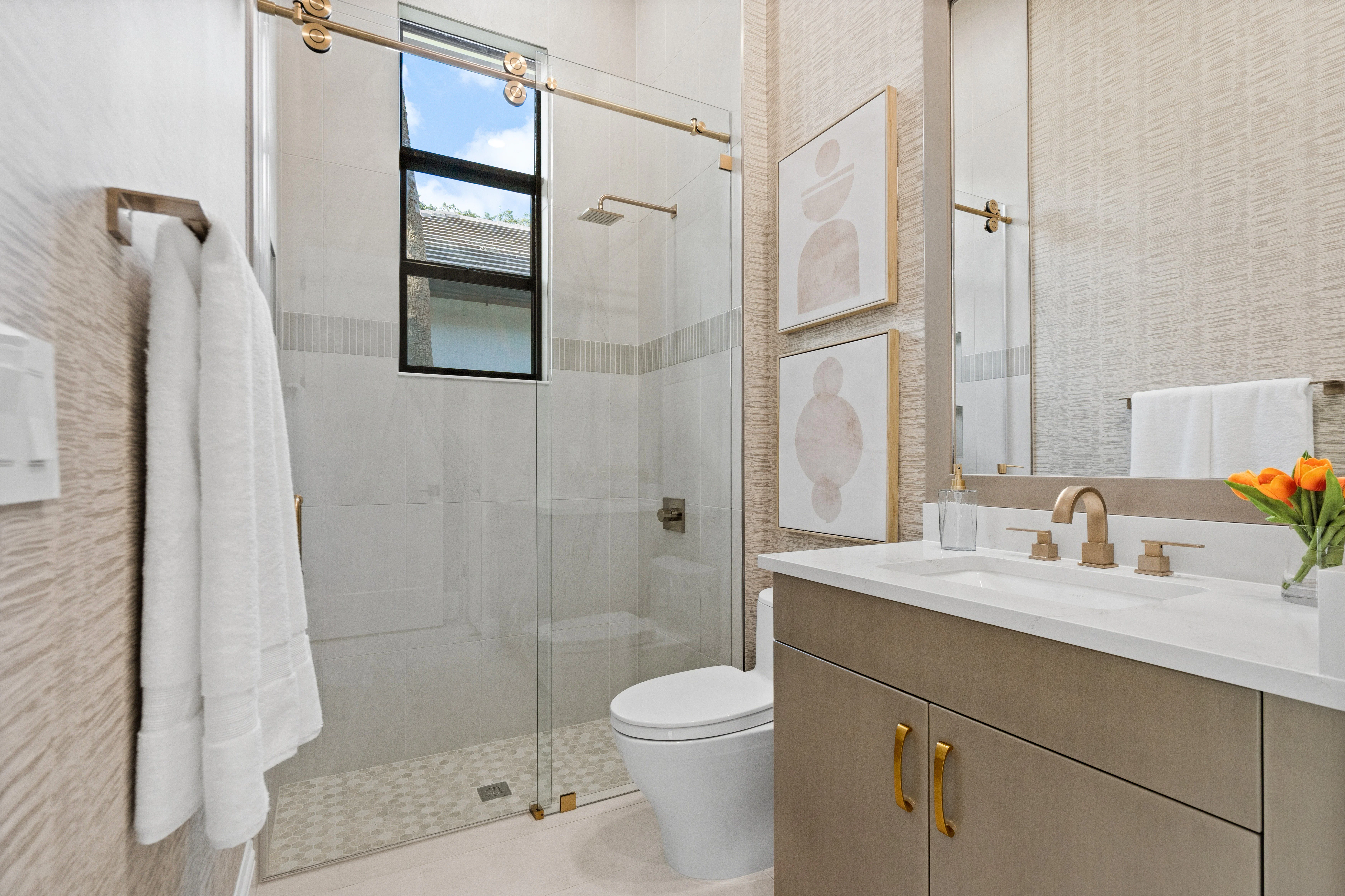 GUEST BATH WITH CHAMPAGNE BRONZE