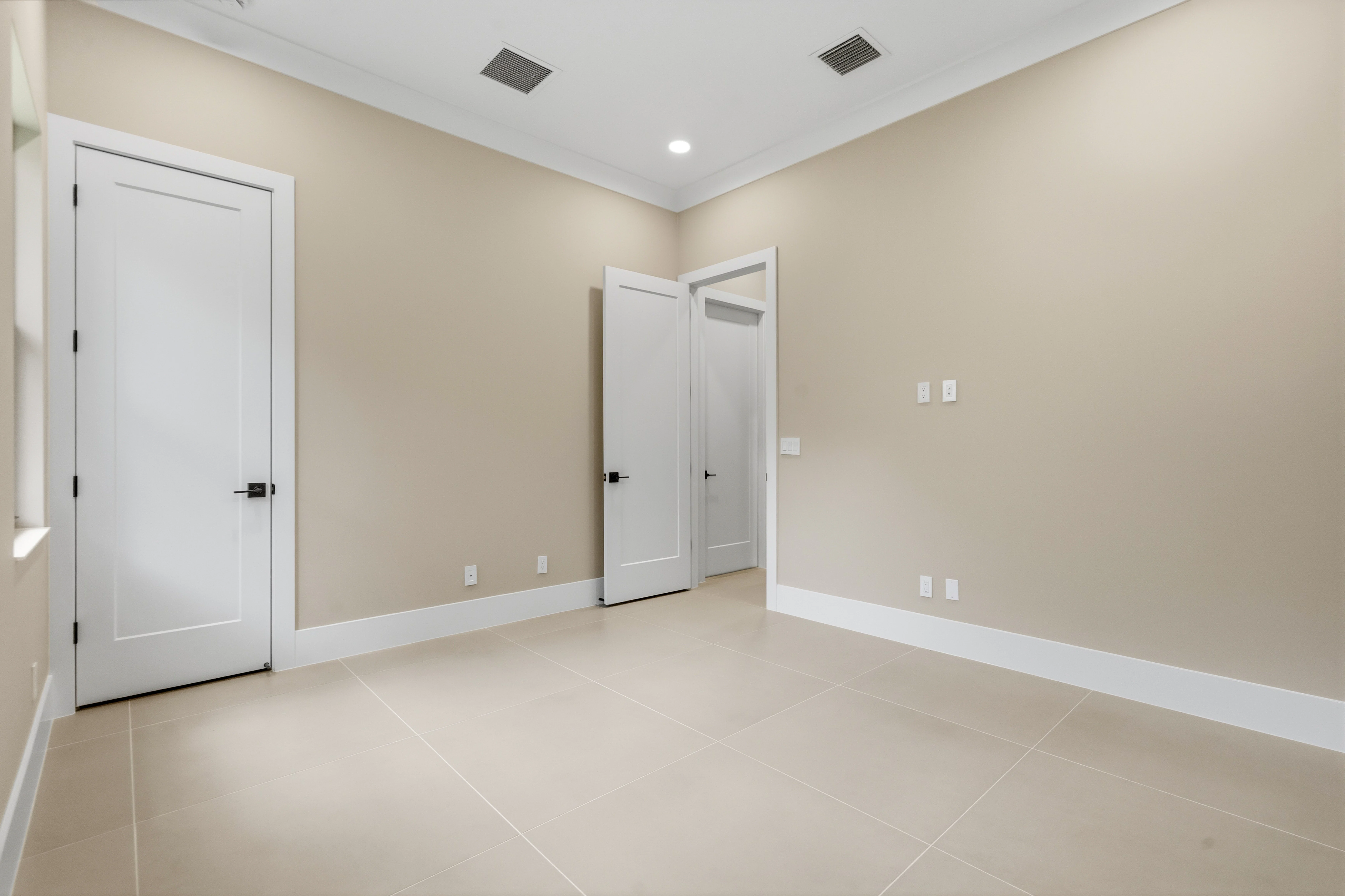 Den | 9108 Seaglass Ct