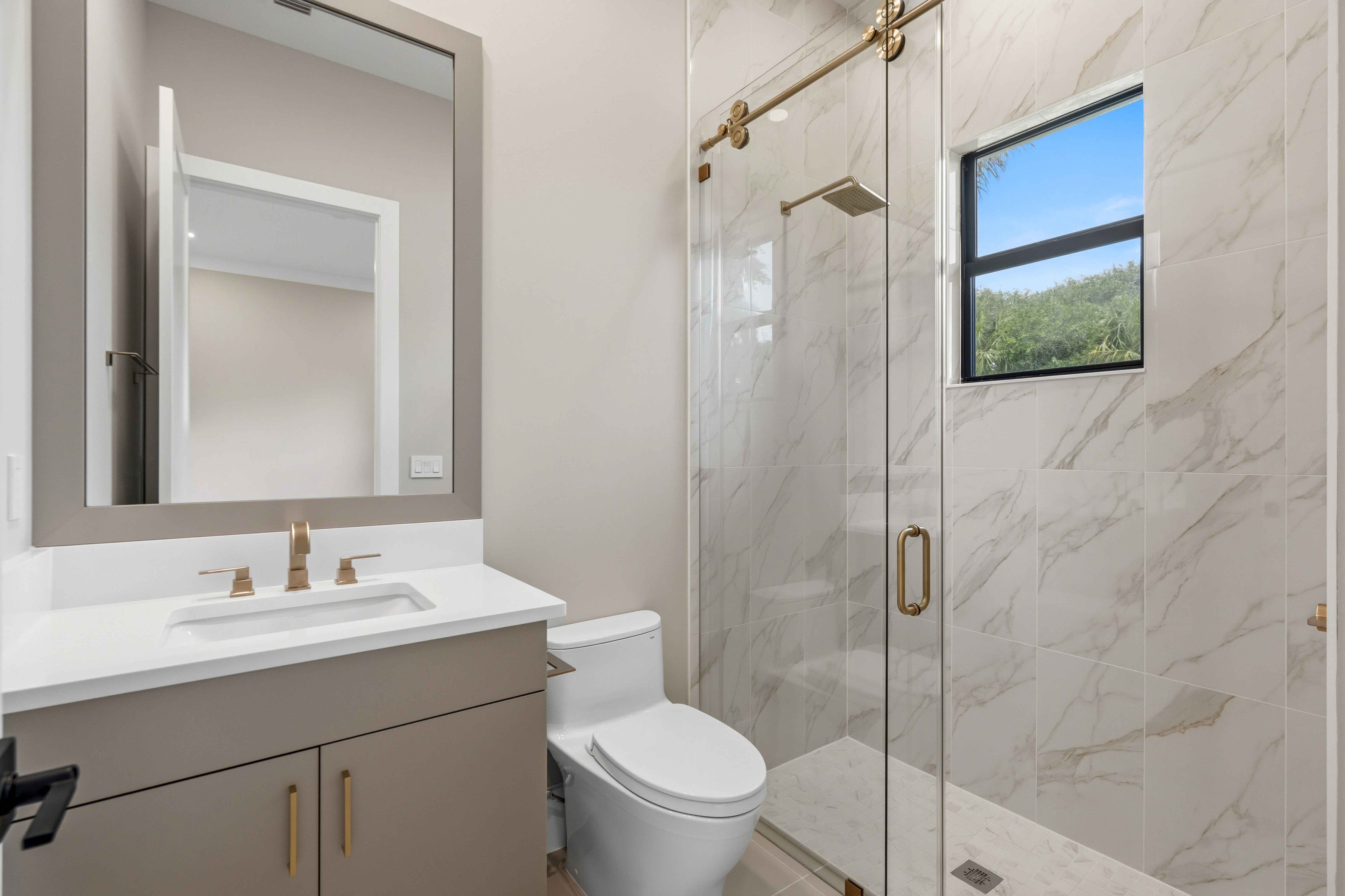 Bath 2 | 9108 Seaglass Ct