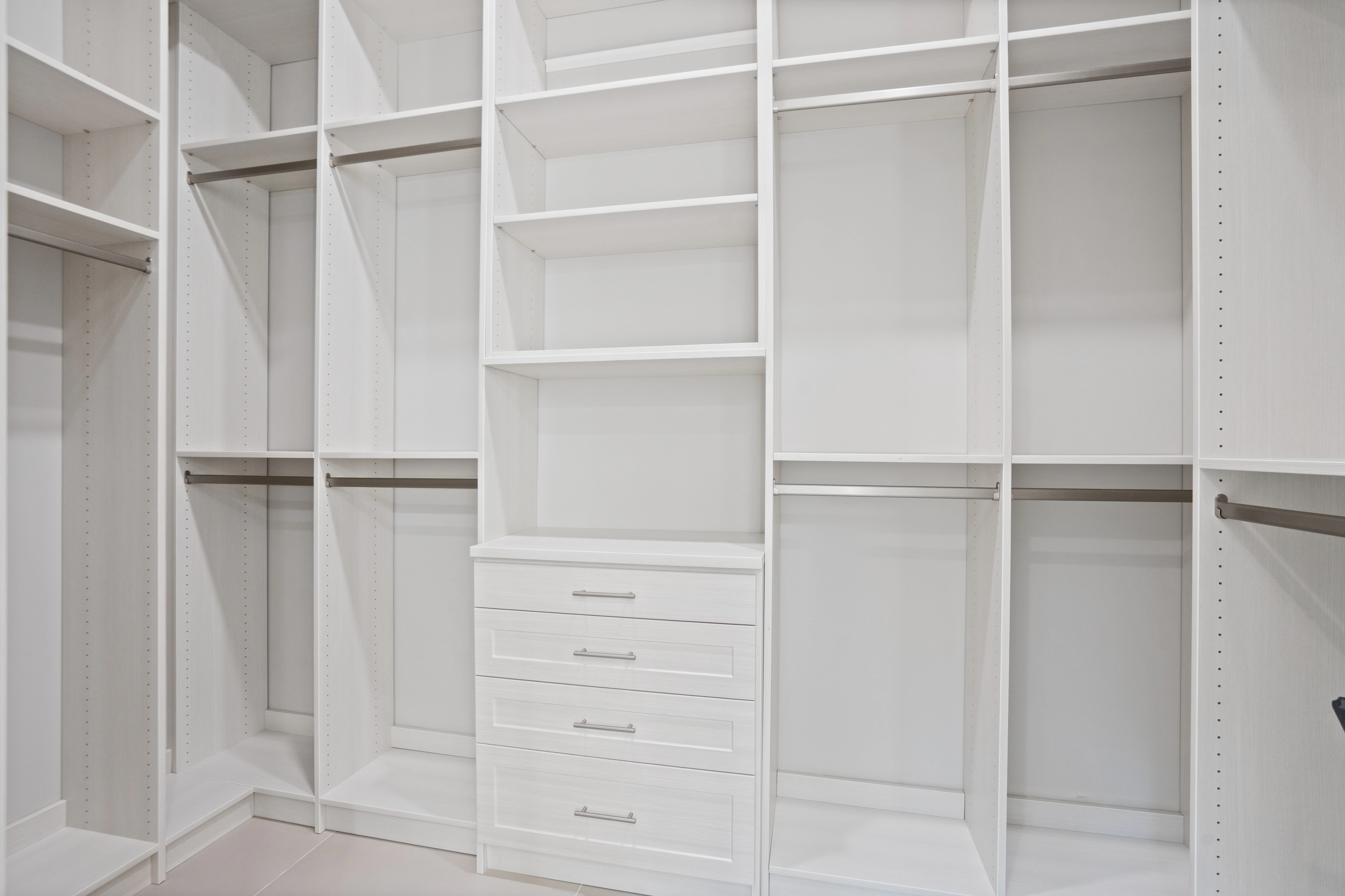 Master Walk-in Closet | 9108 Seaglass Ct