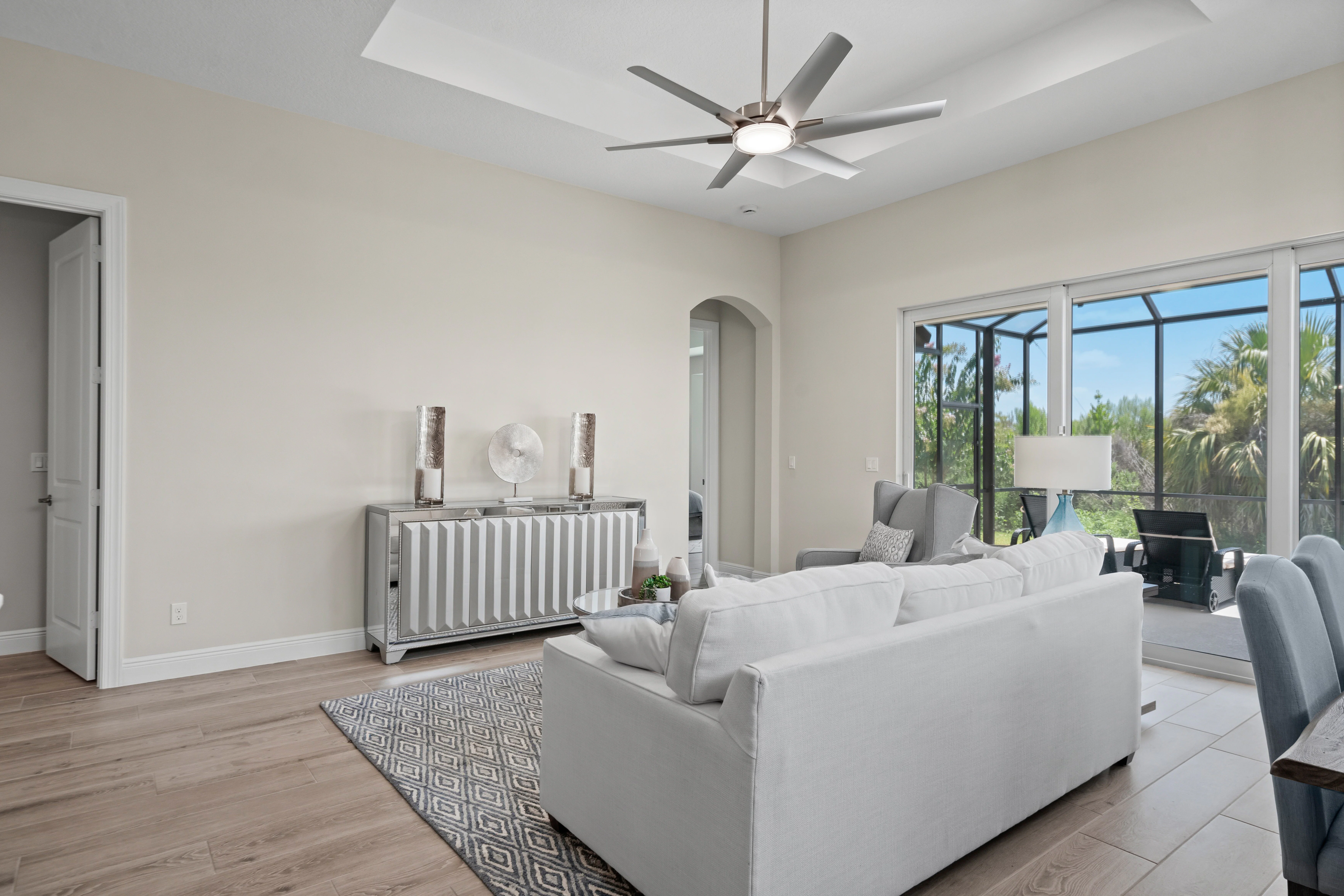 Great Room | 12501 SW Sunset Lake Terrace