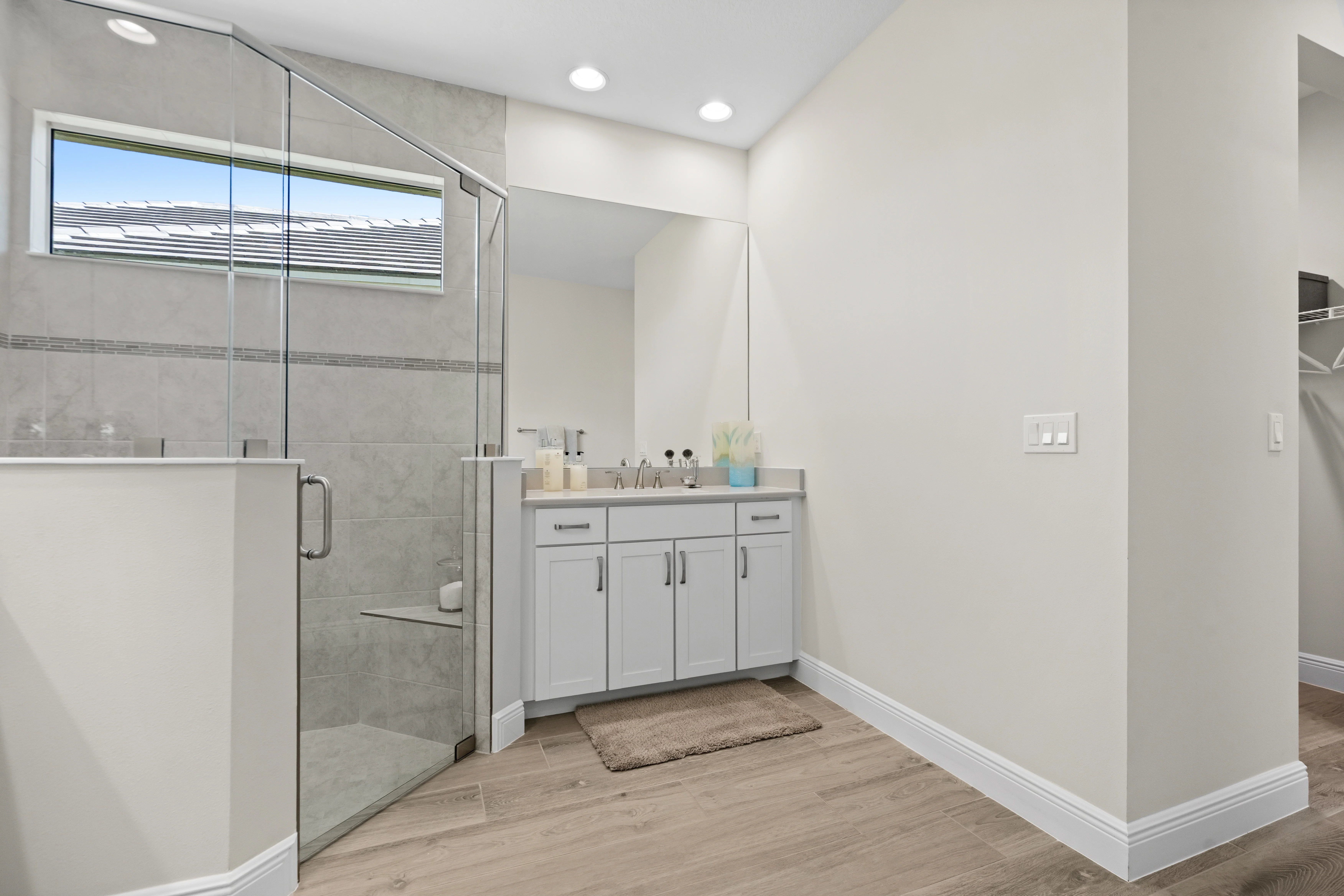 Master Bath | 12501 SW Sunset Lake Terrace
