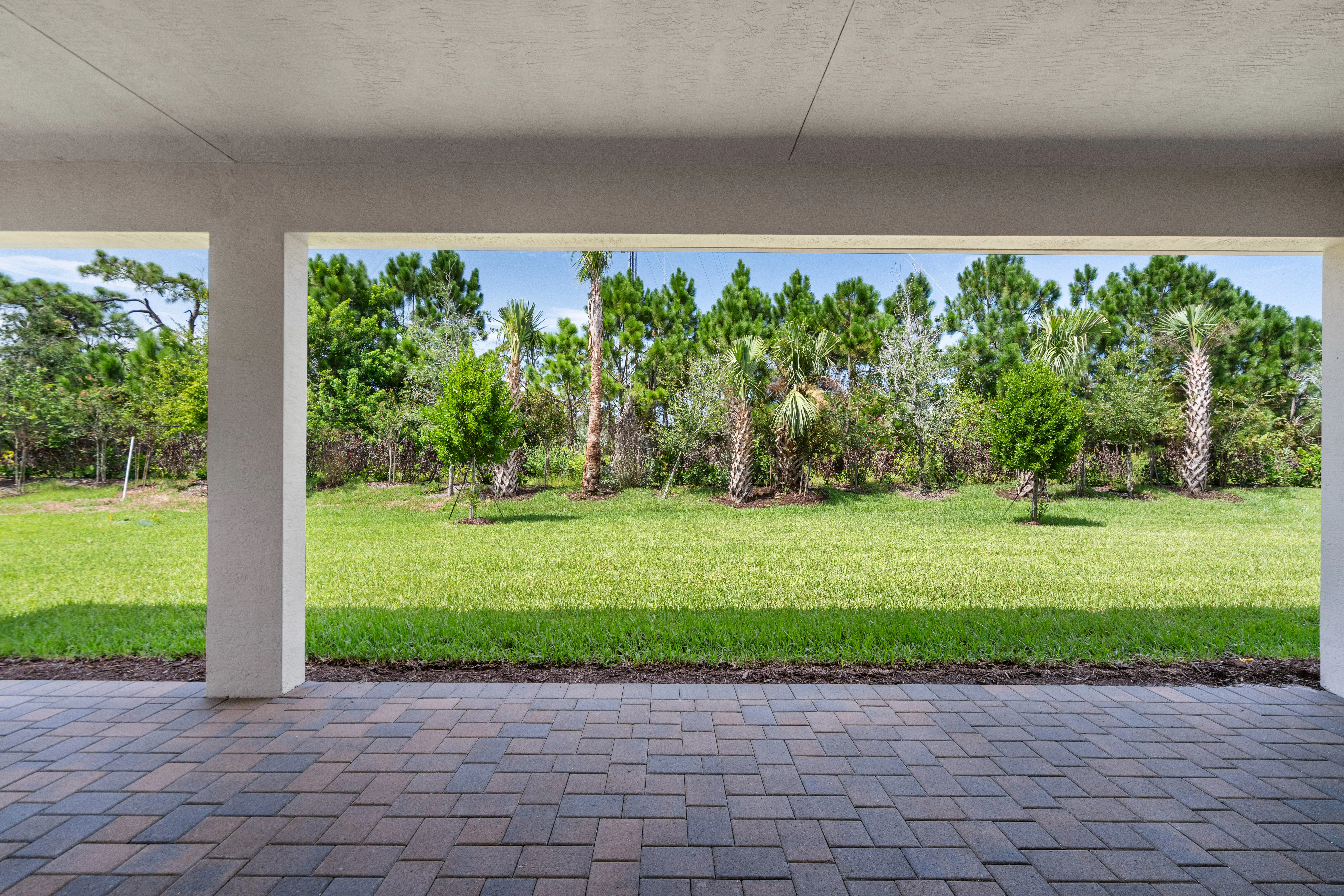 Lanai | 4066 Tower Pointe Way