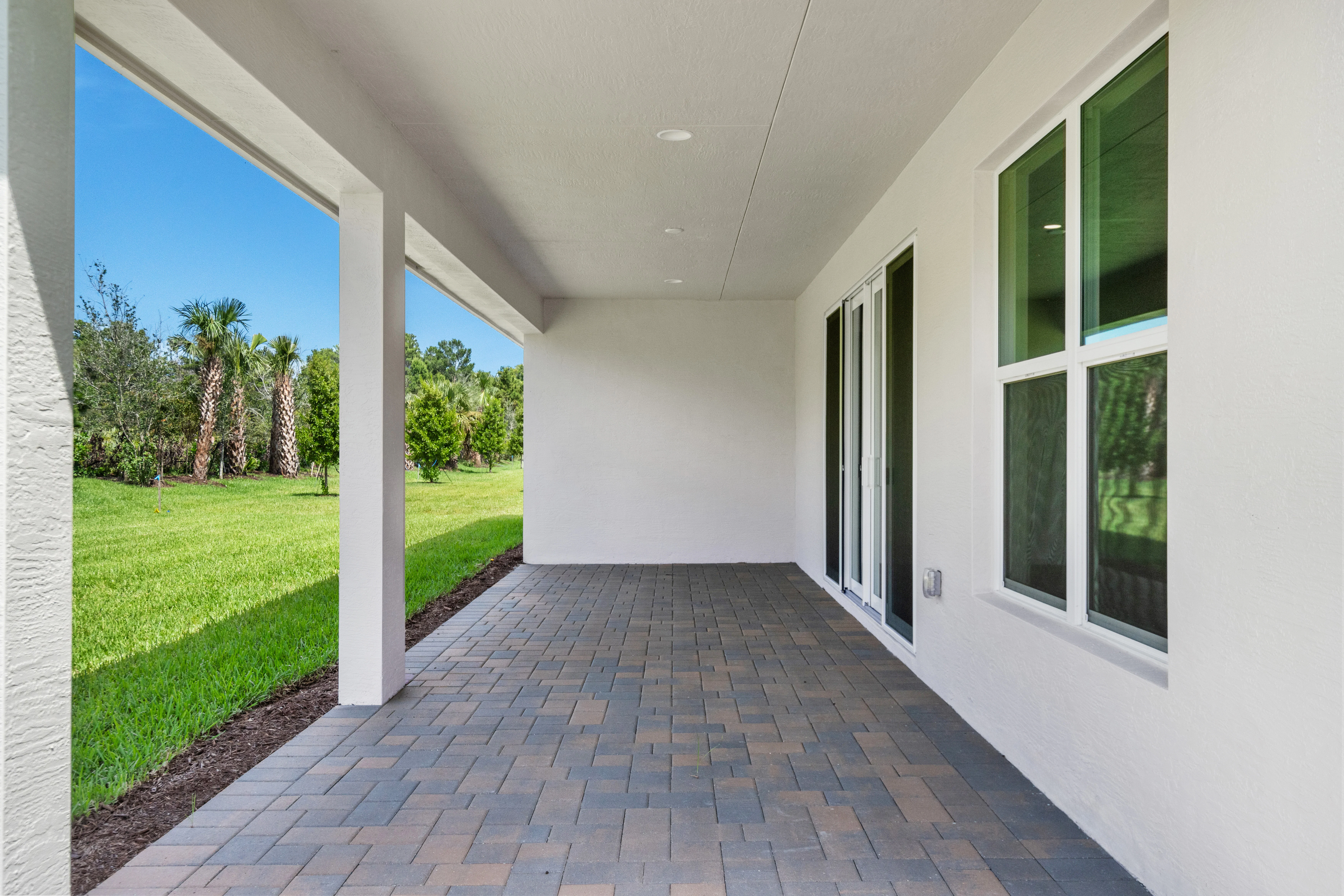Lanai | 4066 Tower Pointe Way