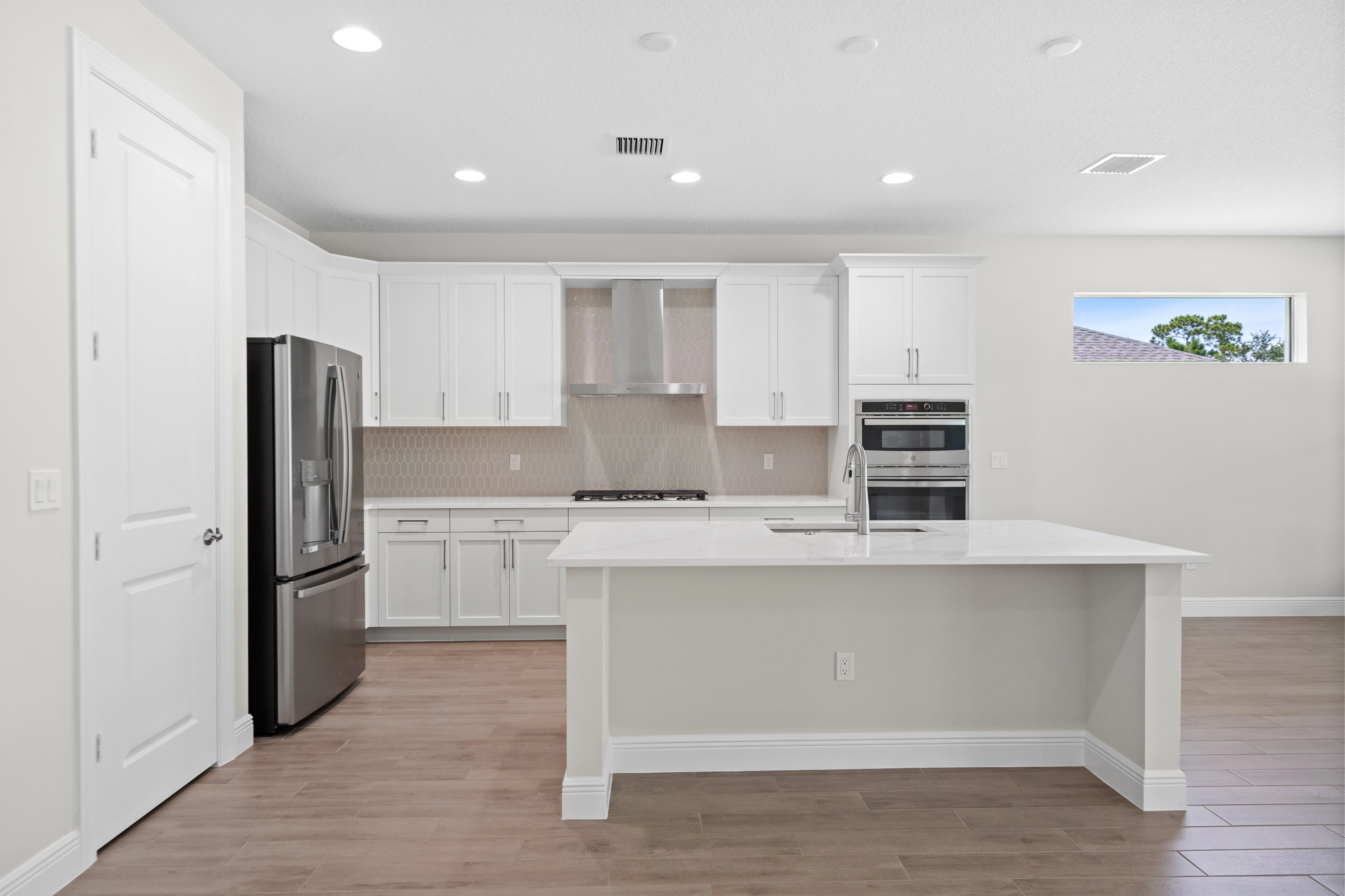 Kitchen | 4066 Tower Pointe Way