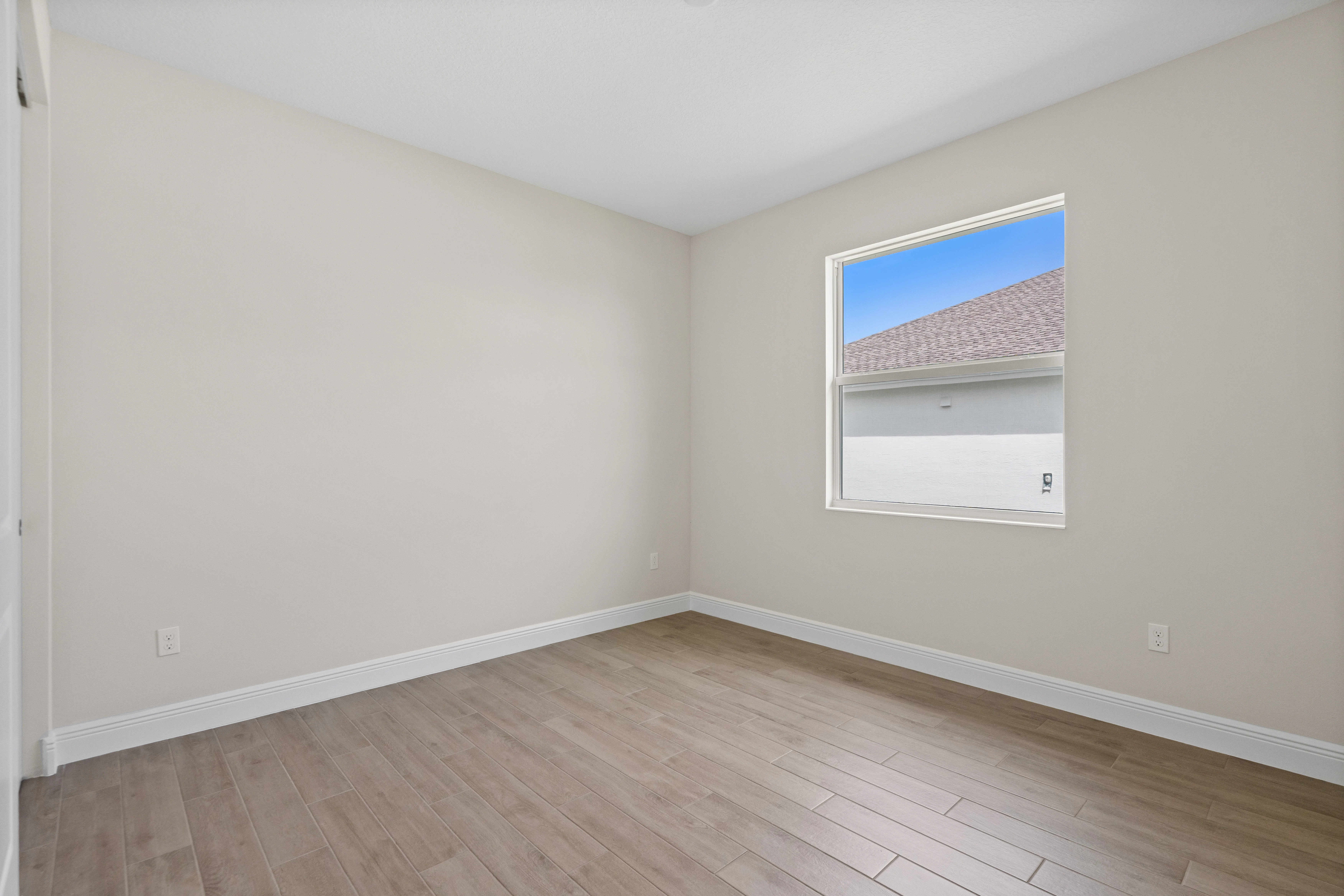 Bed 2 | 4066 Tower Pointe Way