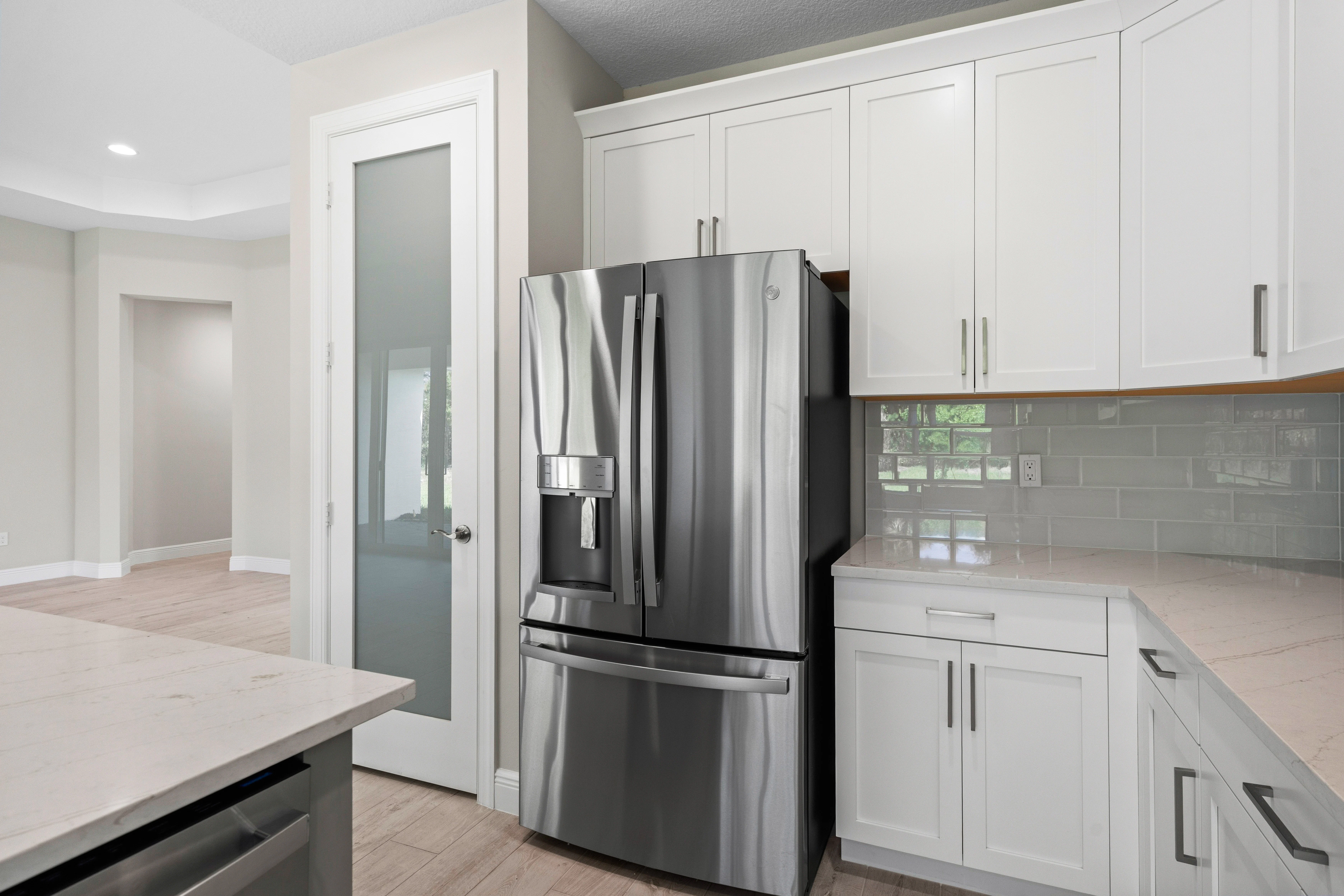 Kitchen | 4090 Tower Pointe Way